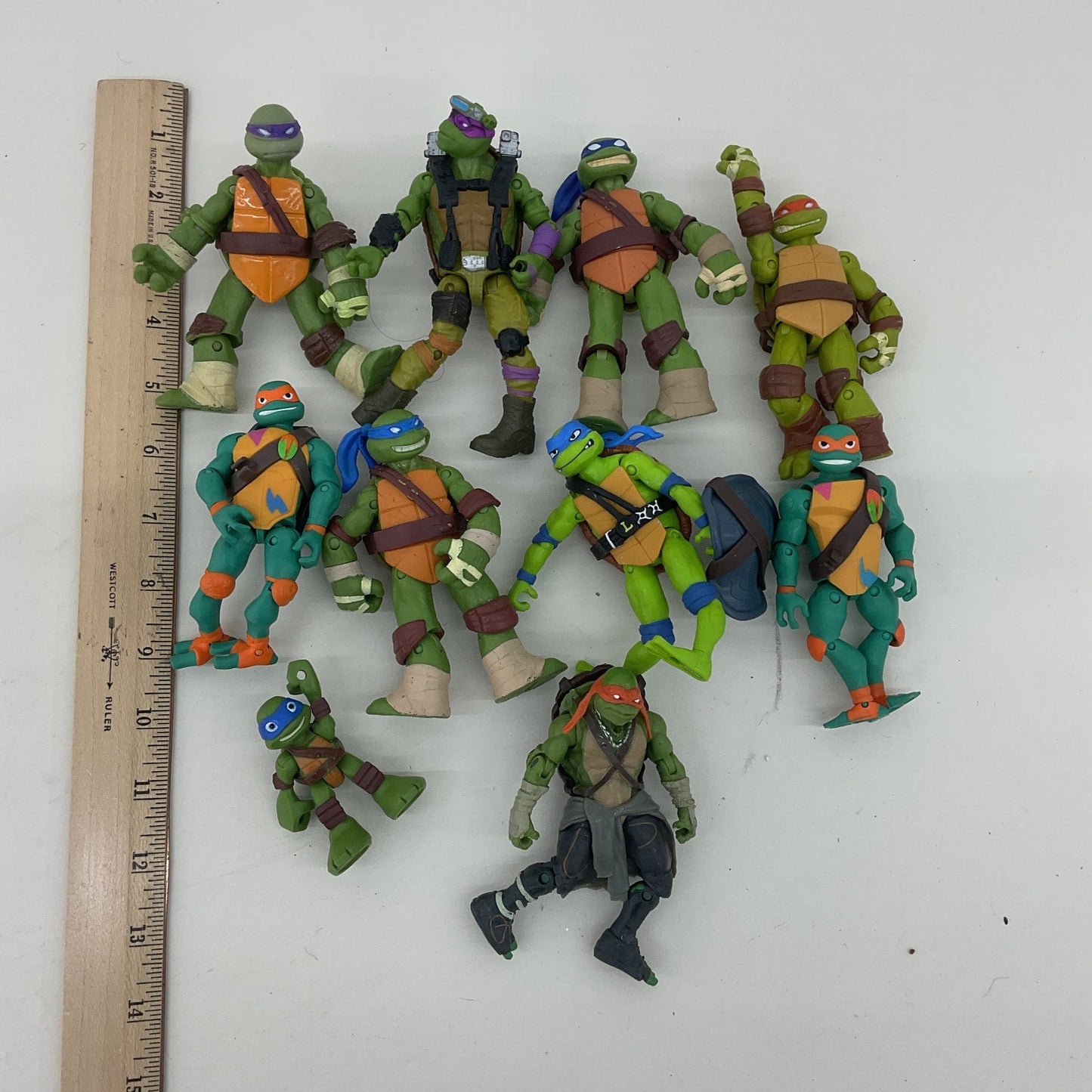 Preowned TMNT Action Figure - Plastic, Green Superhero Toys Lot Wholesale - Warehouse Toys