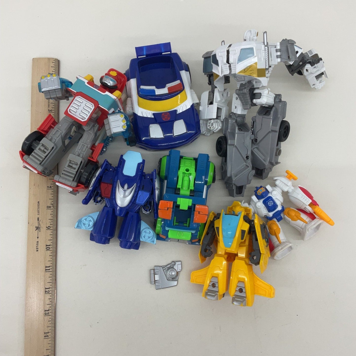 Preowned Transformers Action Figure - Plastic, Multicolor Toy Lot - Warehouse Toys