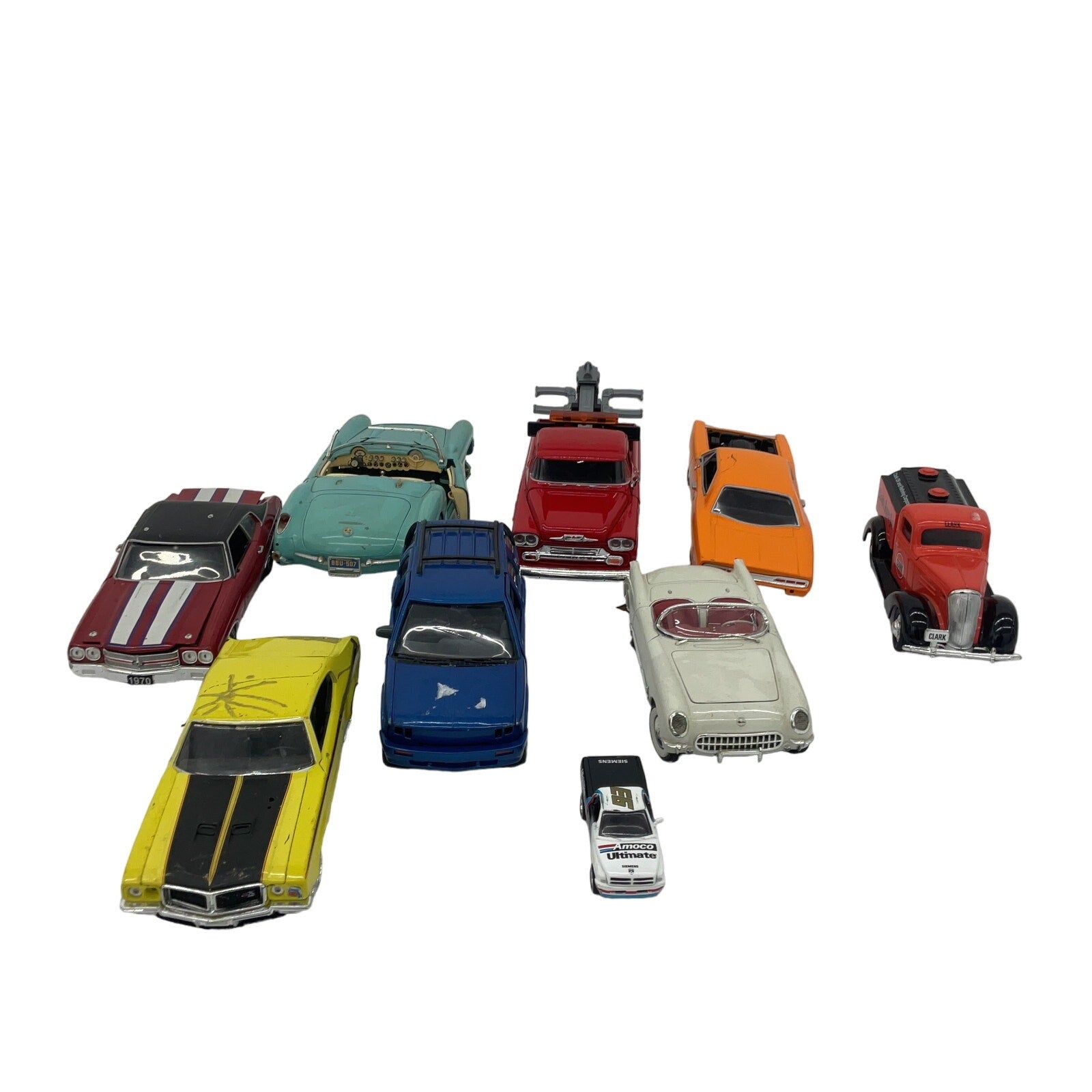 Preowned Welly & Others Diecast Toy Classic Cars Vehicles LOT 9 lbs Toys Mixed - Warehouse Toys