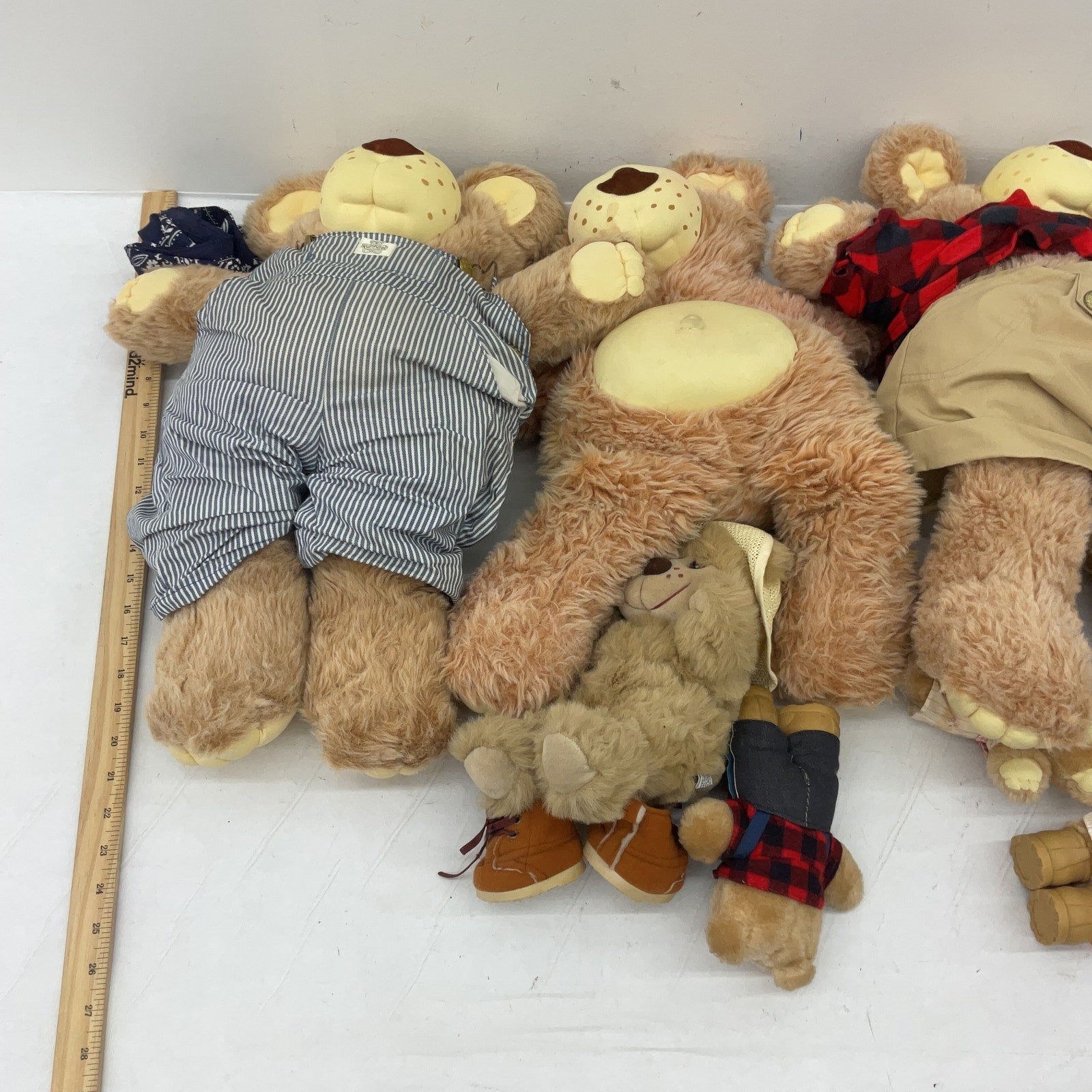 Preowned Xavier Roberts Furskins Country Home Teddy Bears LOT 13 lbs Vintage 80s - Warehouse Toys