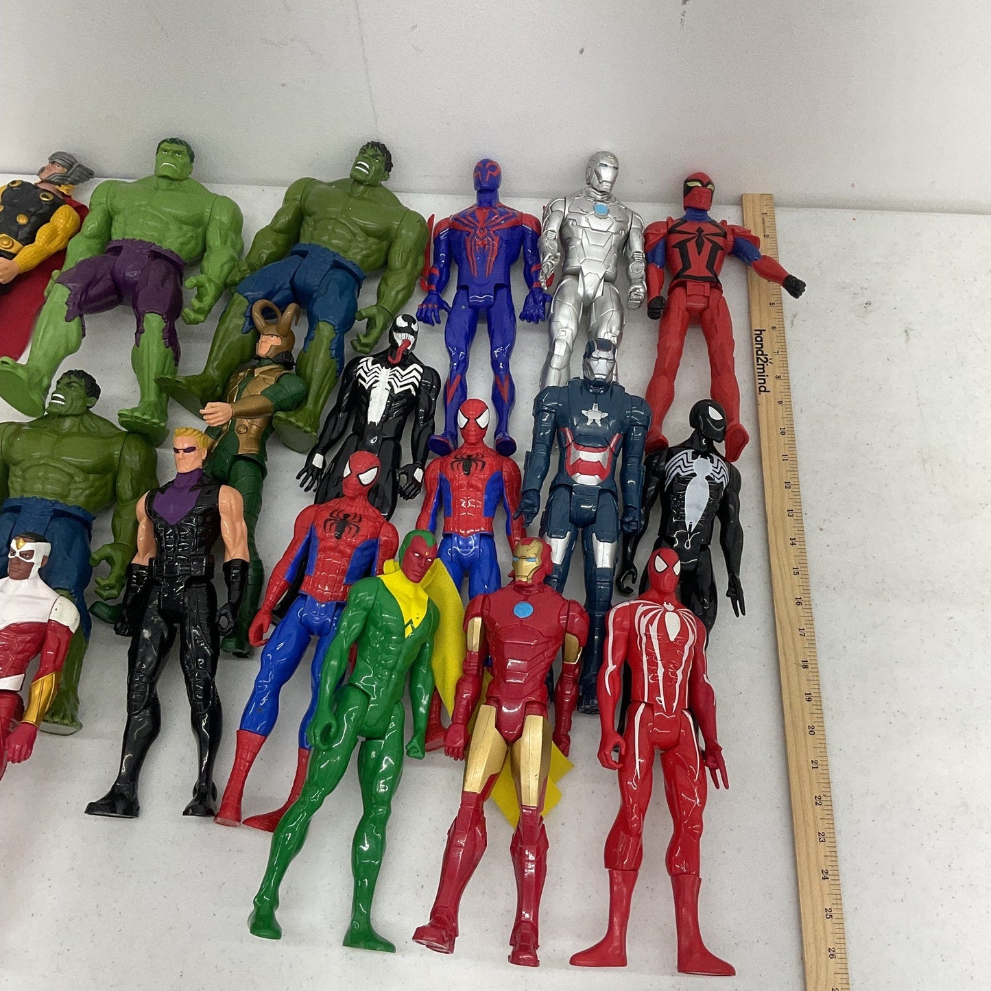 Random 7 lbs Mixed Loose Action Figures Toys LOT Preowned DC Marvel & Others - Warehouse Toys