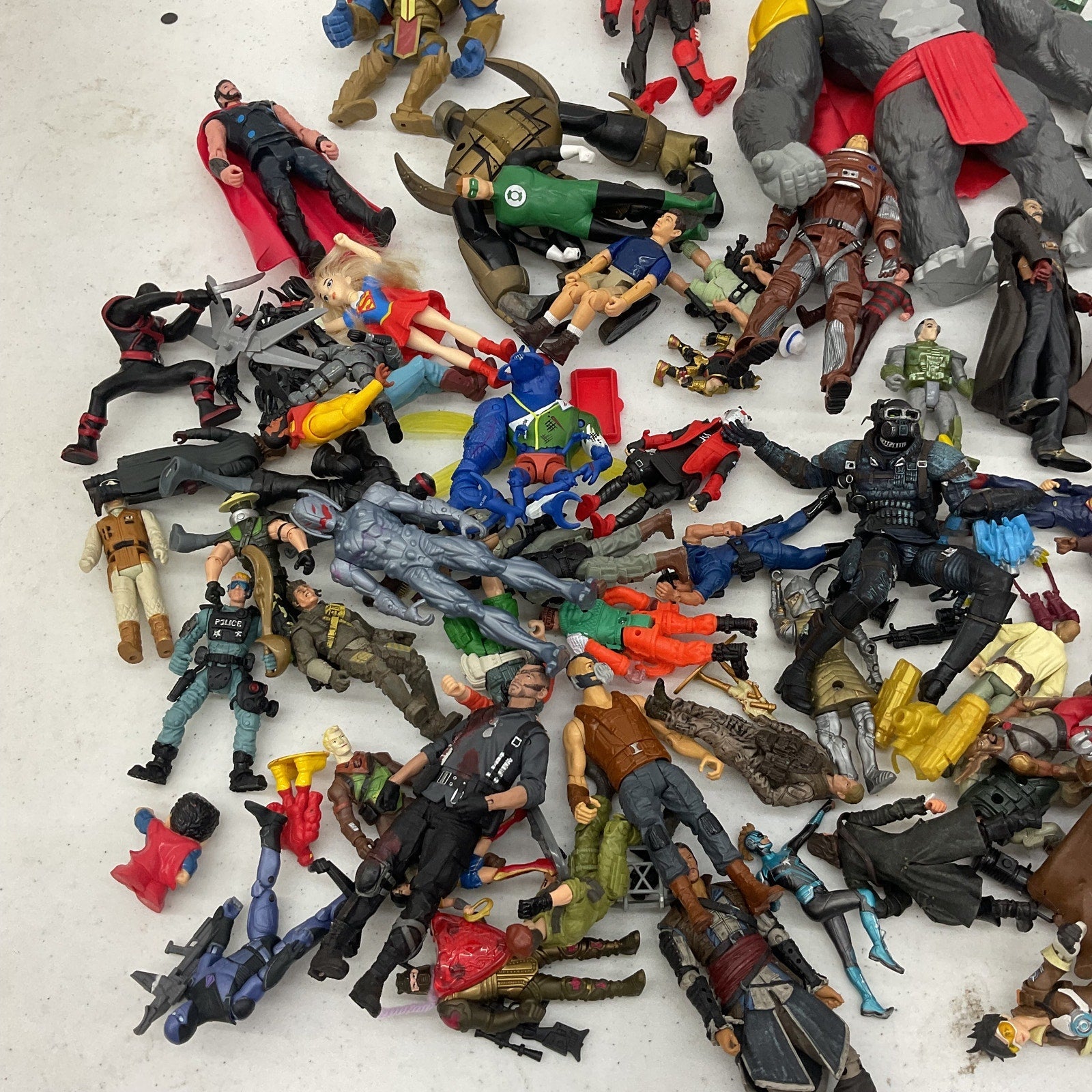 Random 9 lbs Mixed Loose Action Figures Toys LOT Preowned DC Marvel & Others - Warehouse Toys