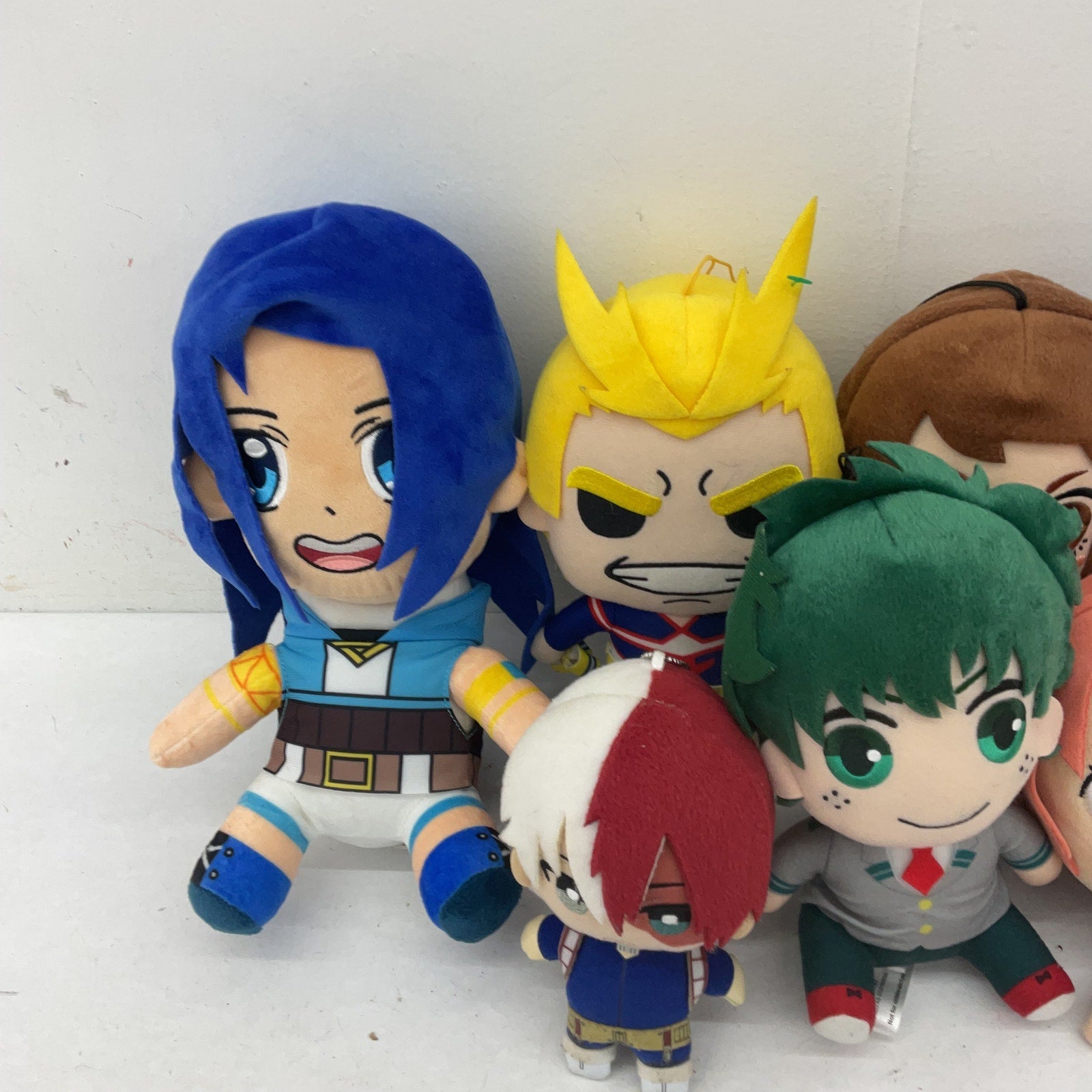 Random Mixed Anime Cartoon Character Plush Dolls Natsuki My Hero Academia Etc - Warehouse Toys