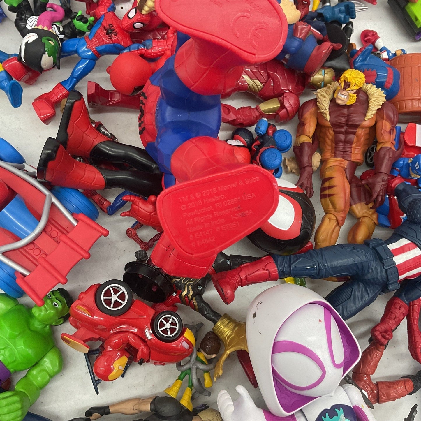 Random Mixed Loose Action Figures Toys LOT 15 lbs Preowned DC Marvel & Others - Warehouse Toys