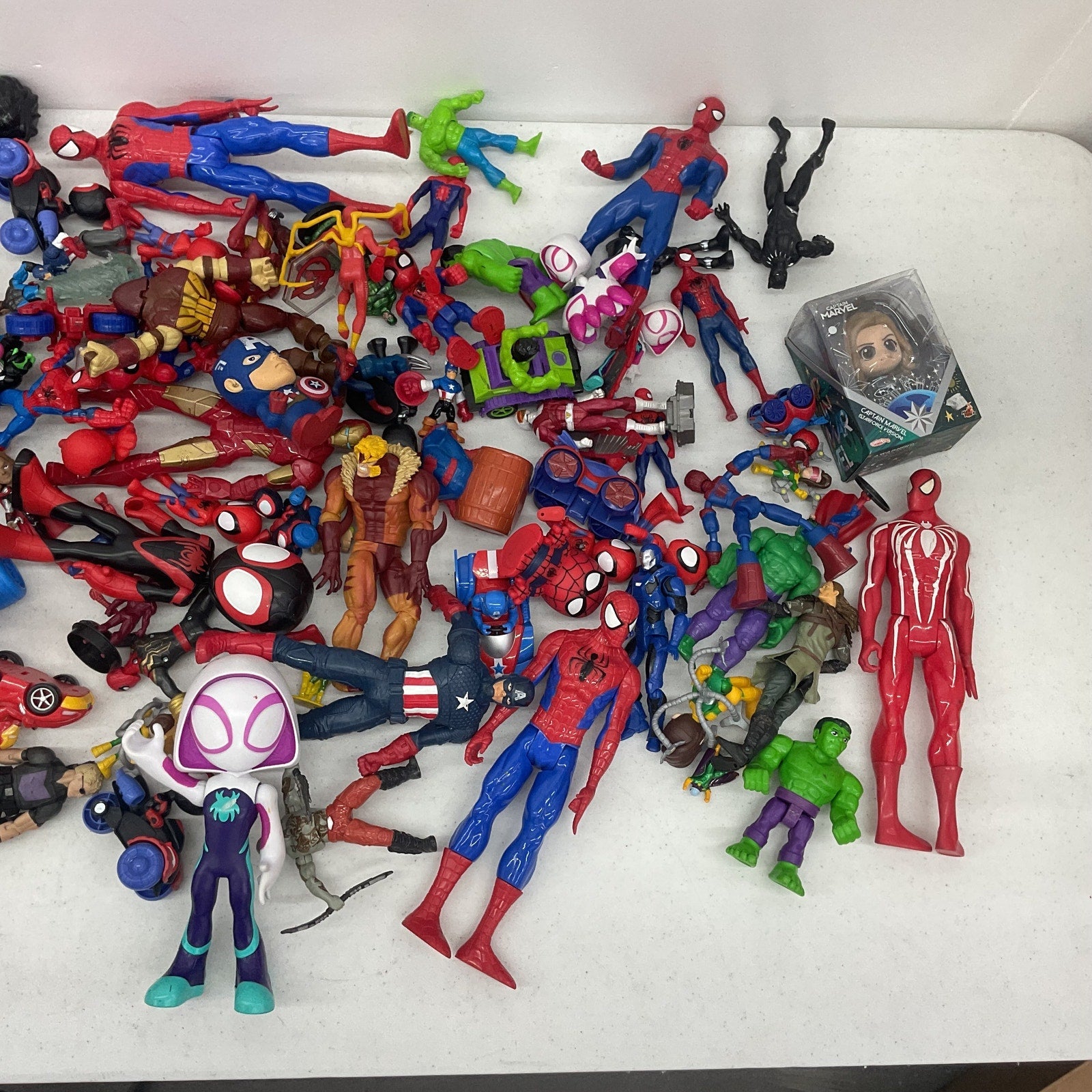Random Mixed Loose Action Figures Toys LOT 15 lbs Preowned DC Marvel & Others - Warehouse Toys
