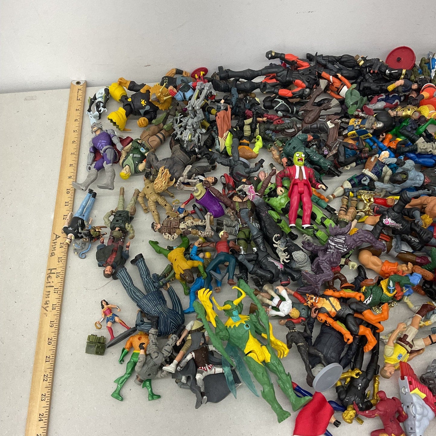 Random Mixed Loose Action Figures Toys LOT 15 lbs Preowned Vintage & Modern - Warehouse Toys