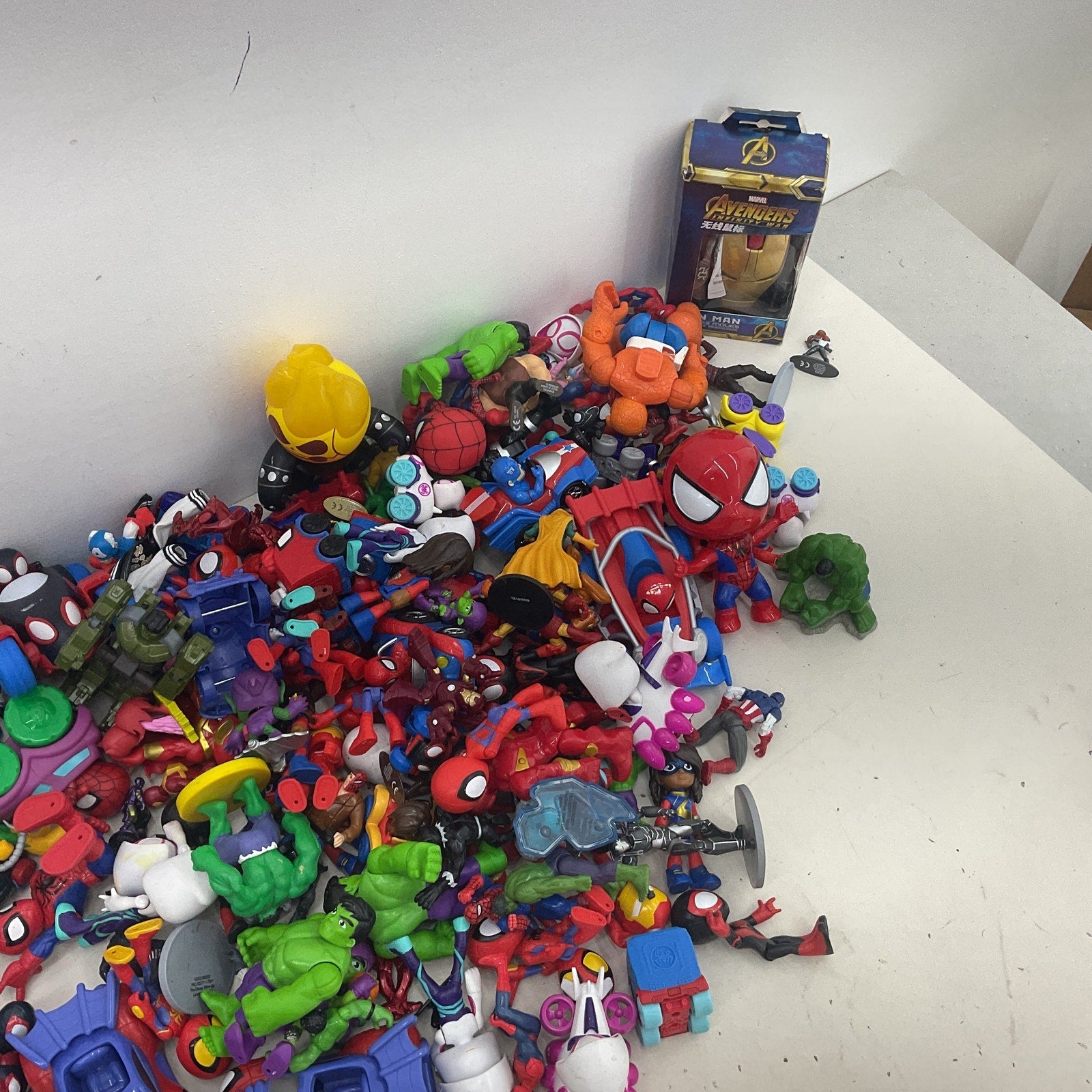 Random Mixed Loose Action Figures Toys LOT 16 lbs Preowned DC Marvel & Others - Warehouse Toys