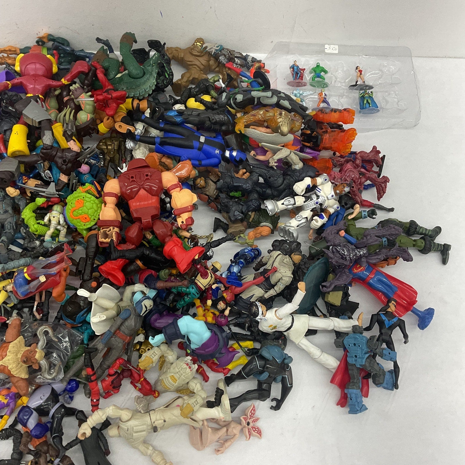 Random Mixed Loose Action Figures Toys LOT 20 lbs Preowned DC Marvel & Others - Warehouse Toys