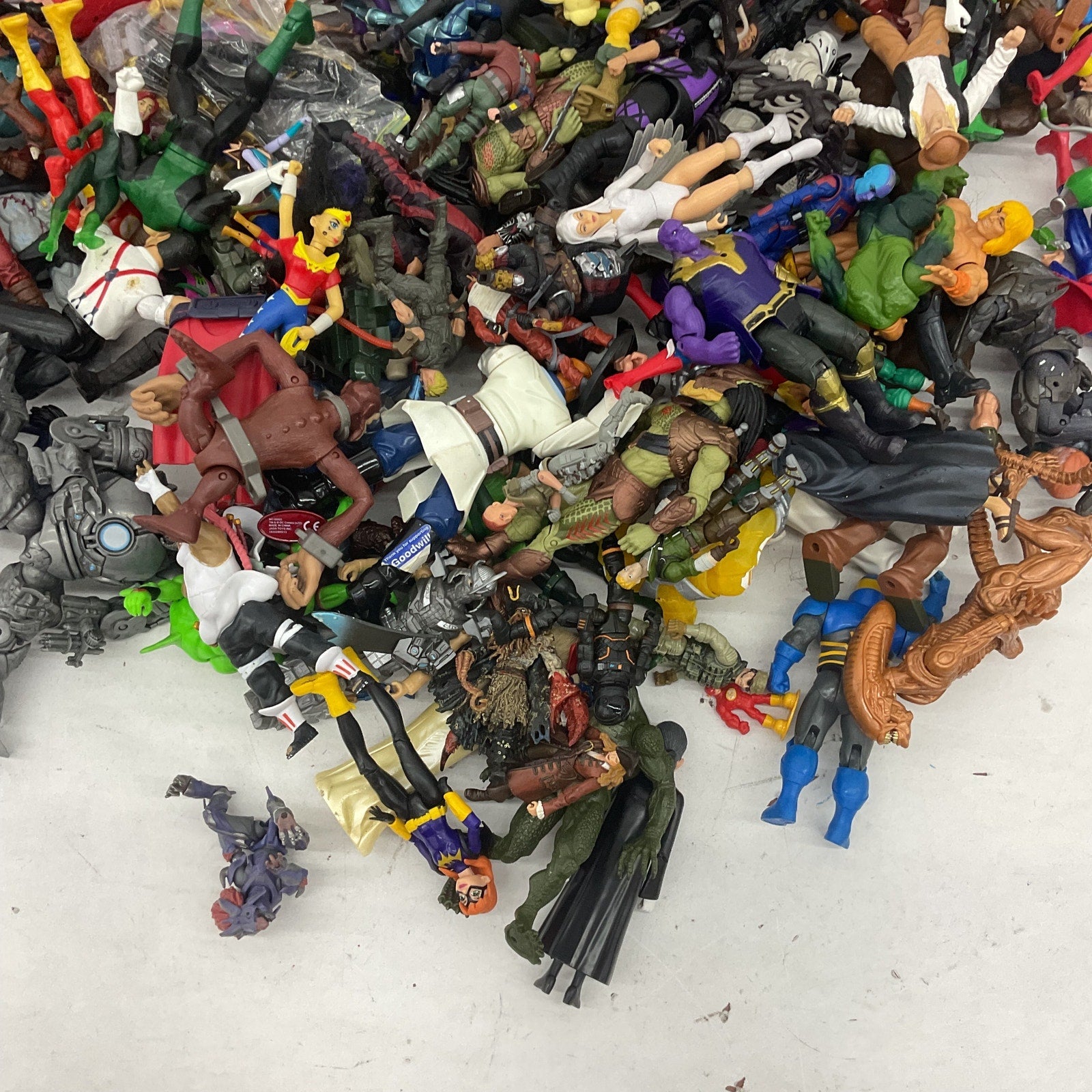 Random Mixed Loose Action Figures Toys LOT 20 lbs Preowned DC MOTU Xenomorph - Warehouse Toys