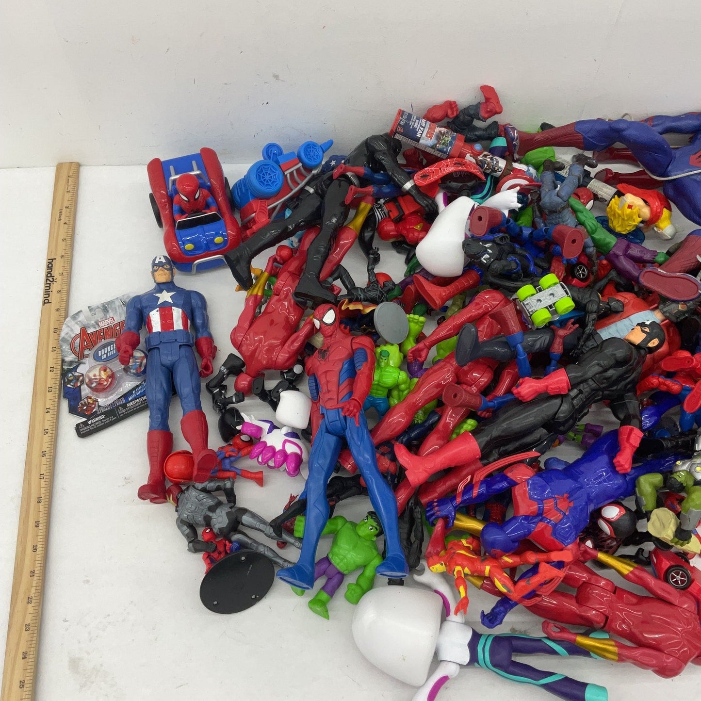 Random Mixed Loose Action Figures Toys LOT 25 lbs Preowned DC Marvel Spiderman - Warehouse Toys