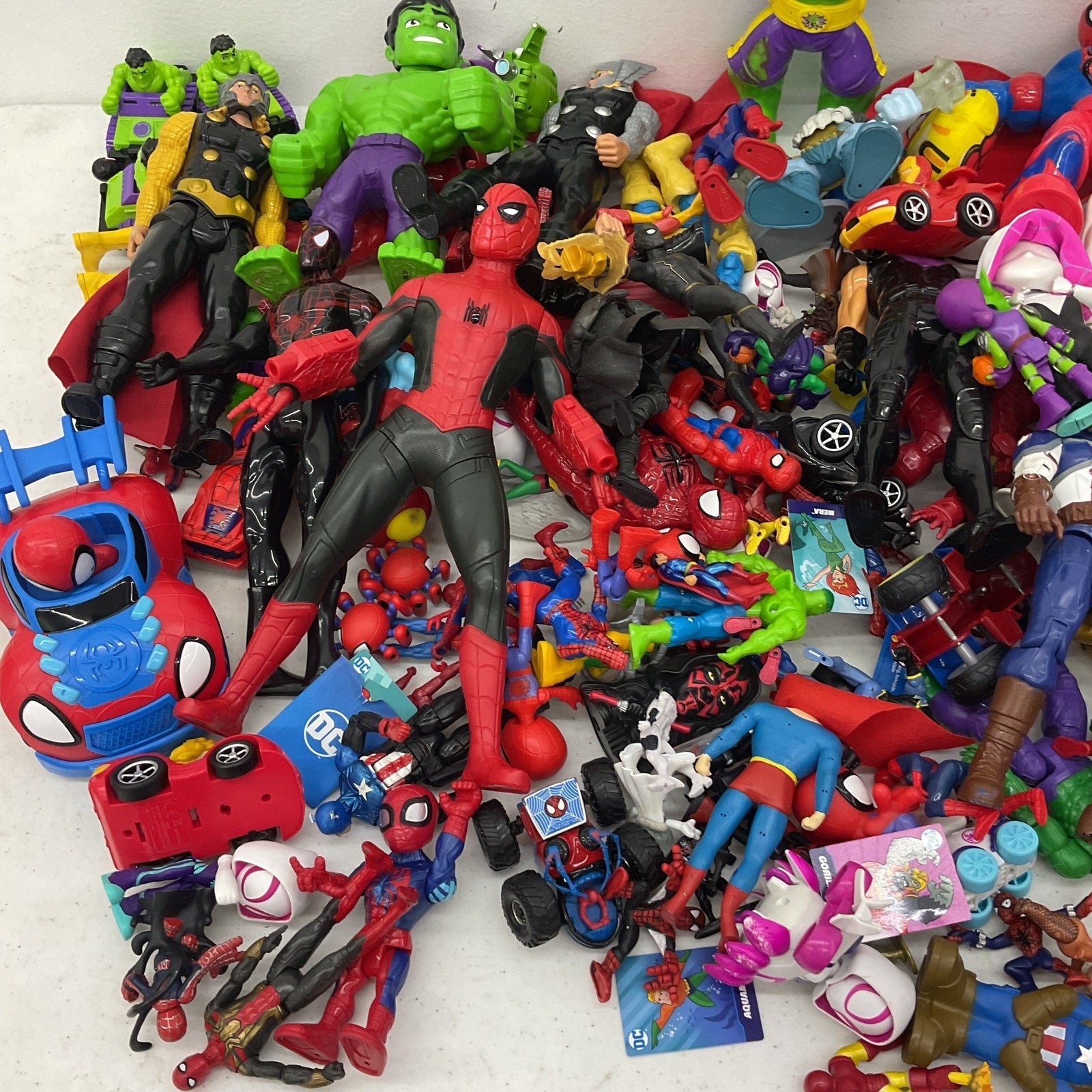 Random Mixed Loose Action Figures Toys LOT Preowned DC Marvel & Others 25 lbs - Warehouse Toys