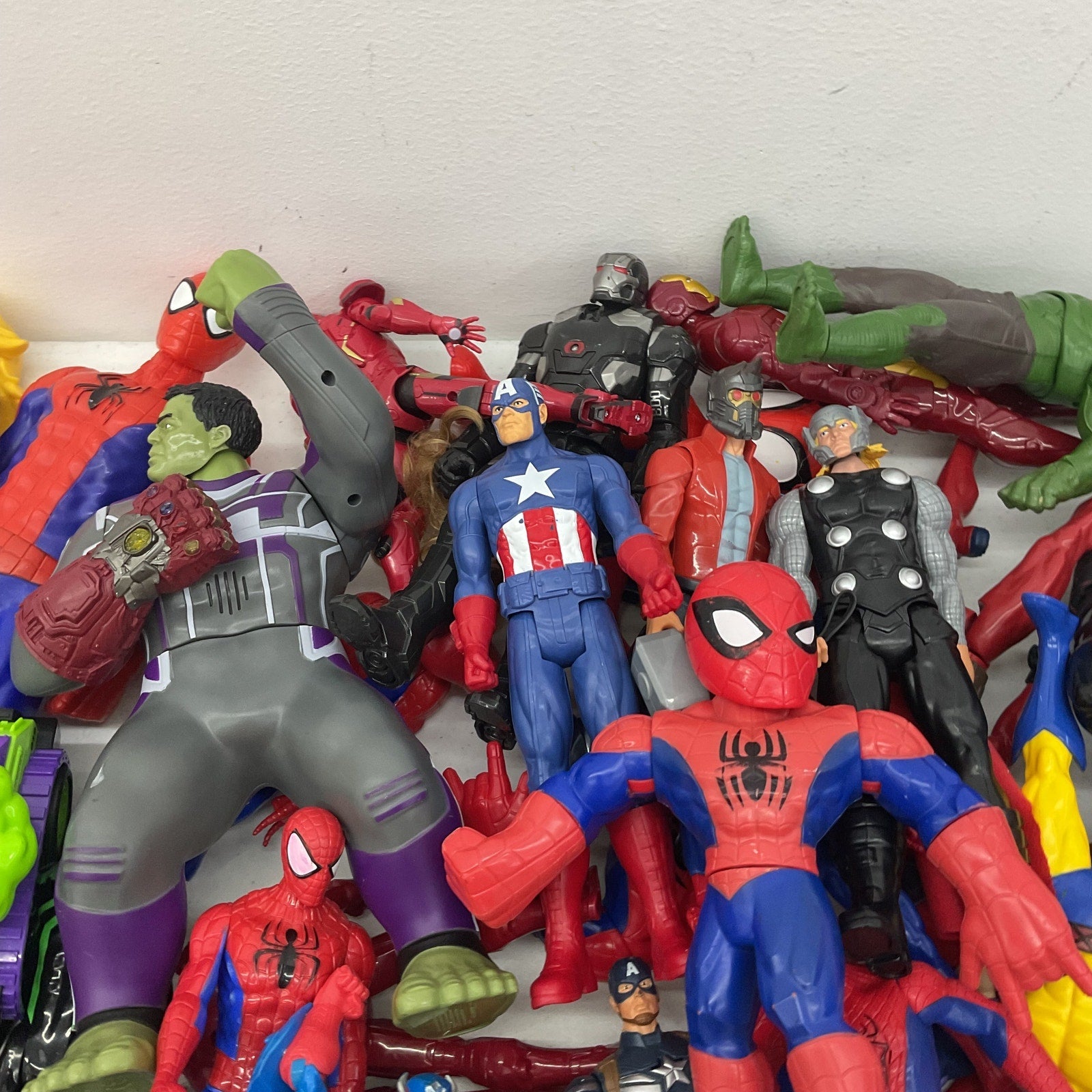 Random Mixed Loose Action Figures Toys LOT Preowned DC Marvel & Others 25 lbs - Warehouse Toys