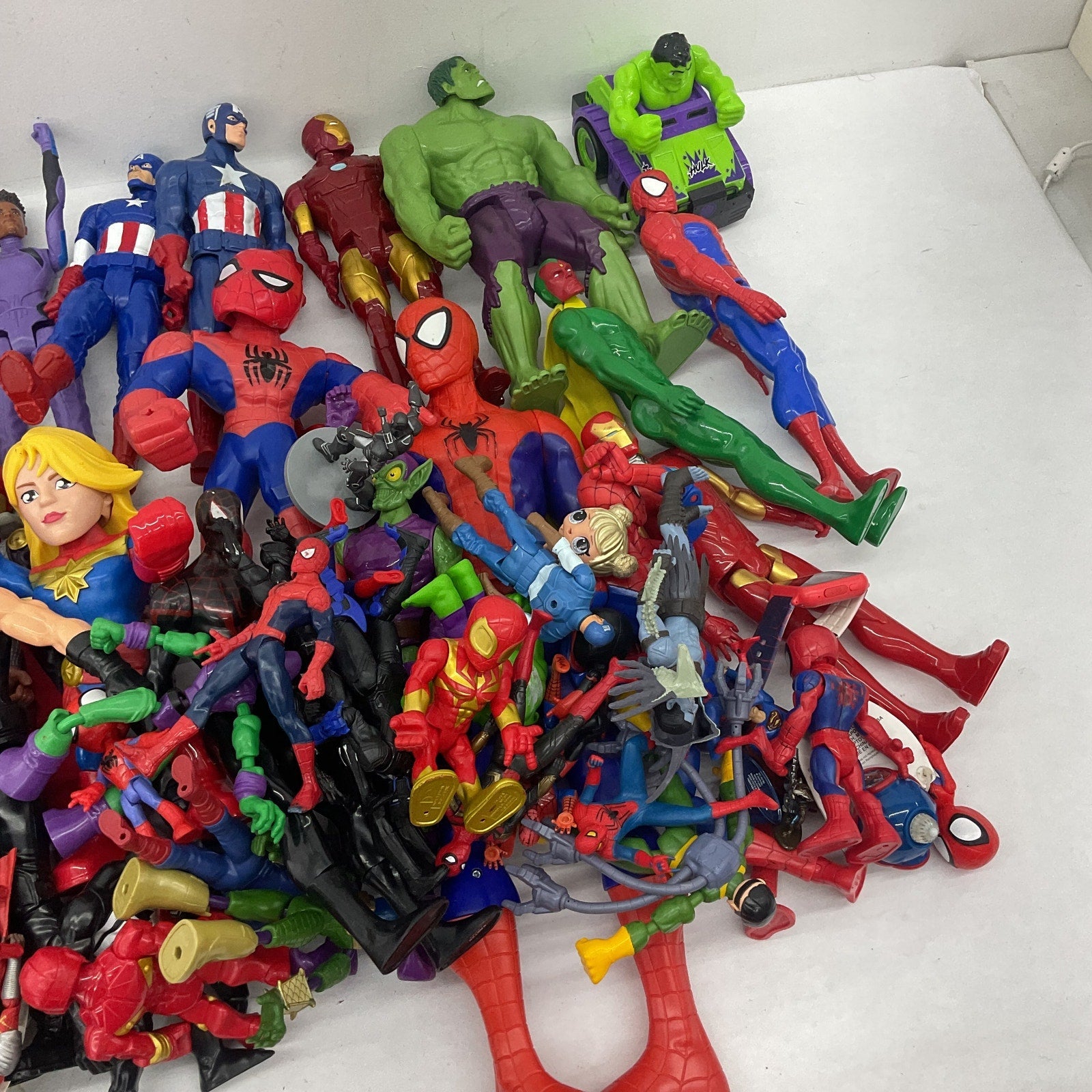 Random Toys Preowned Mixed Loose Action Figures LOT 25 lbs DC Marvel & Others - Warehouse Toys