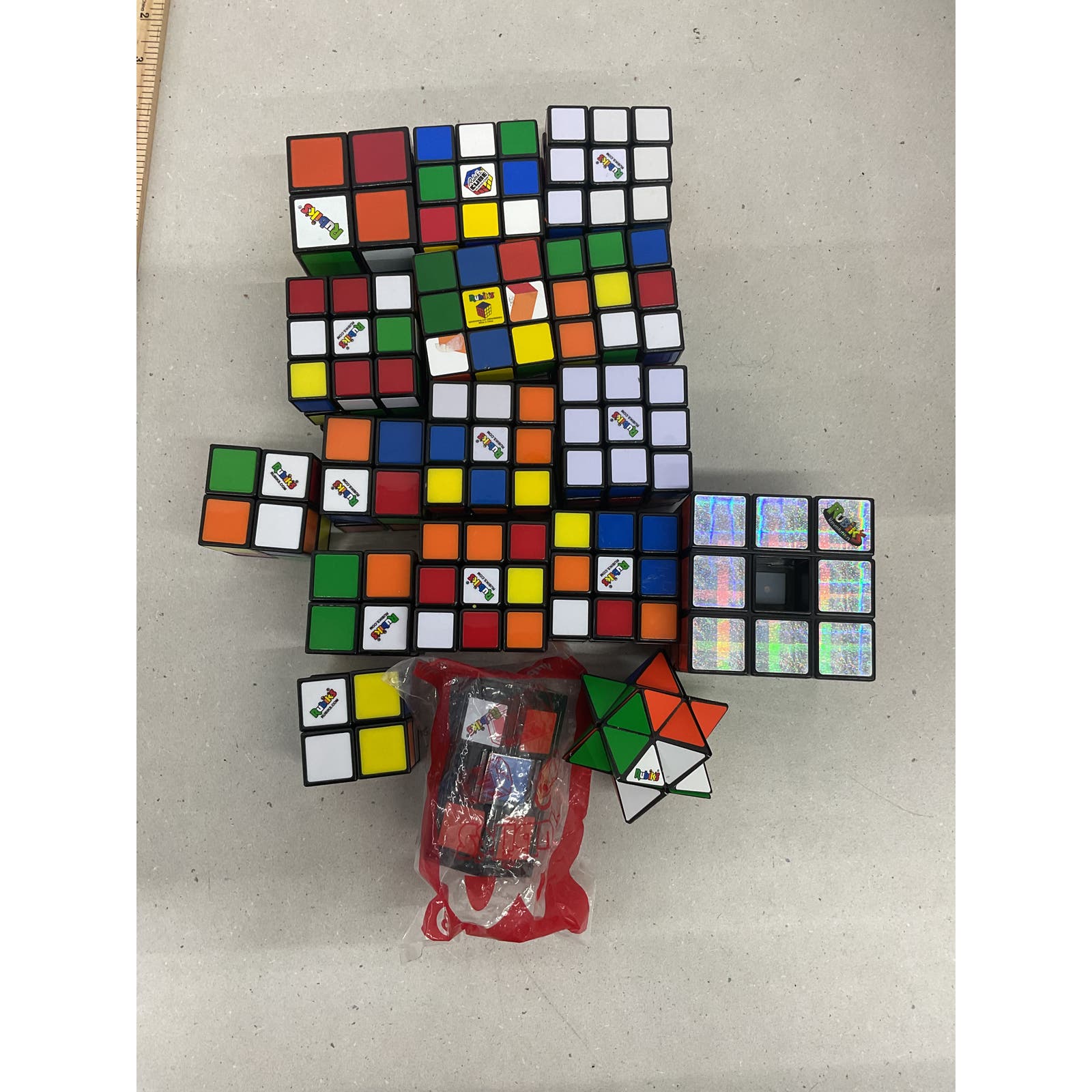 Rubik's Cube Multicolor Brain Teaser Puzzle Learning Toy Lot Wholesale - Warehouse Toys