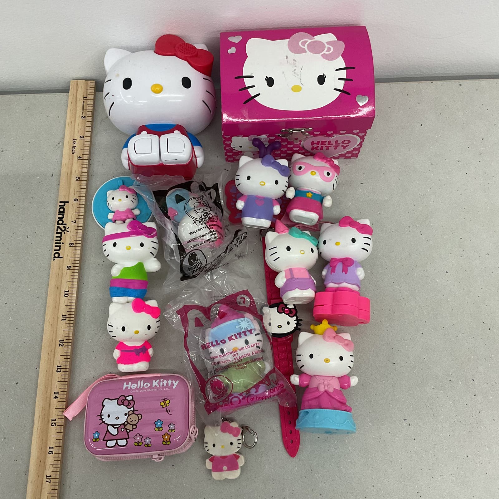 Hello shops kitty Sanrio lot of 40+ items