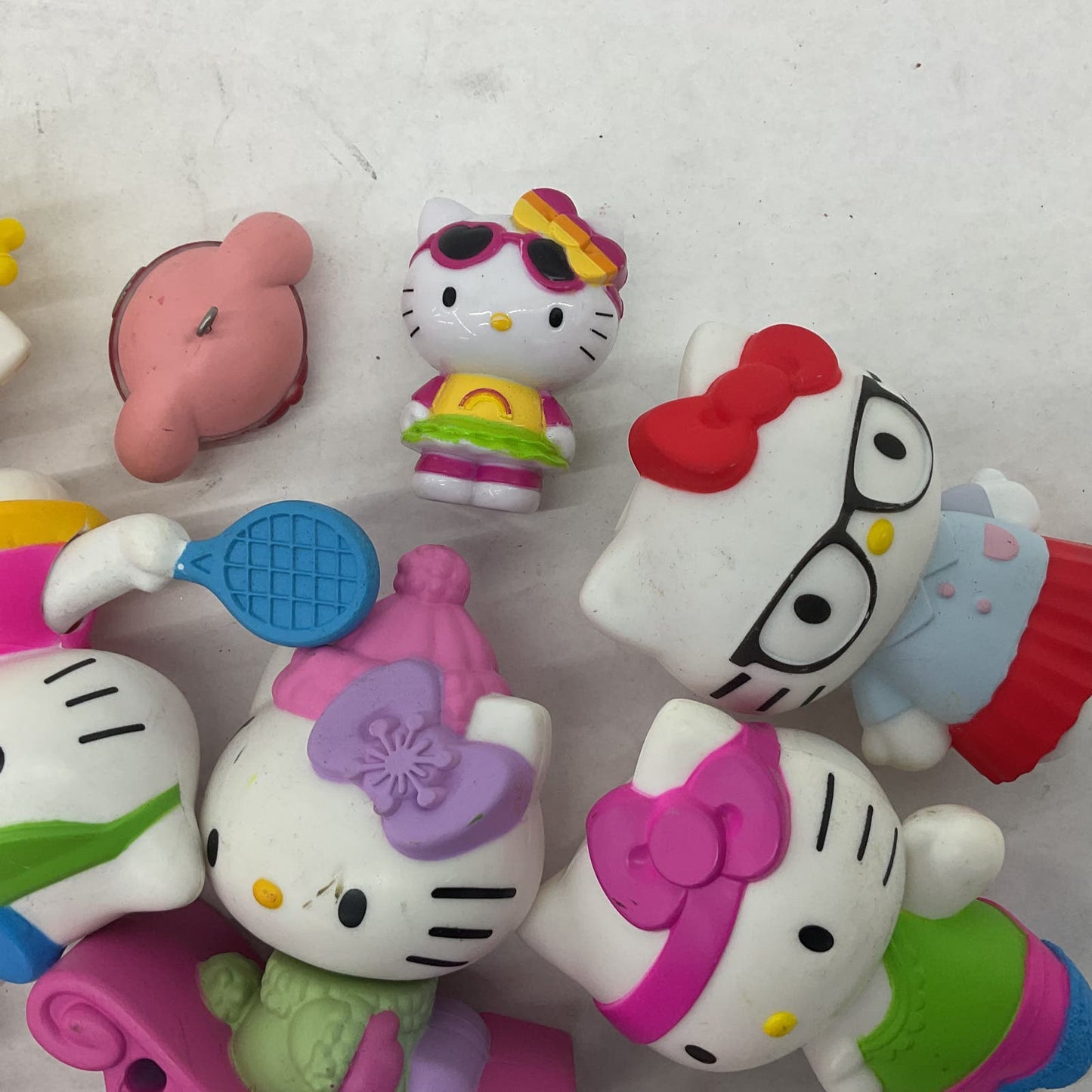 Sanrio Hello Kitty White Classic Toy Cat Collection Wholesale - Warehouse Toys