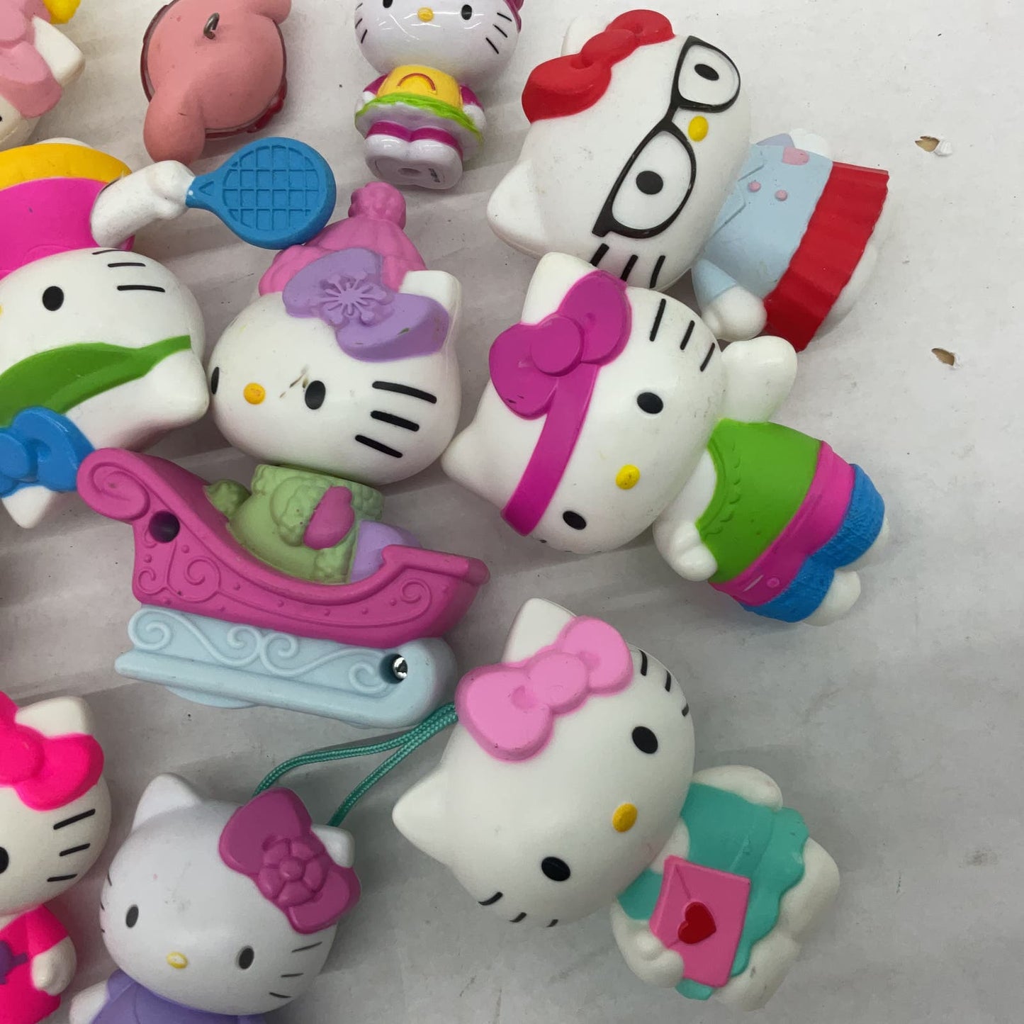 Sanrio Hello Kitty White Classic Toy Cat Collection Wholesale - Warehouse Toys