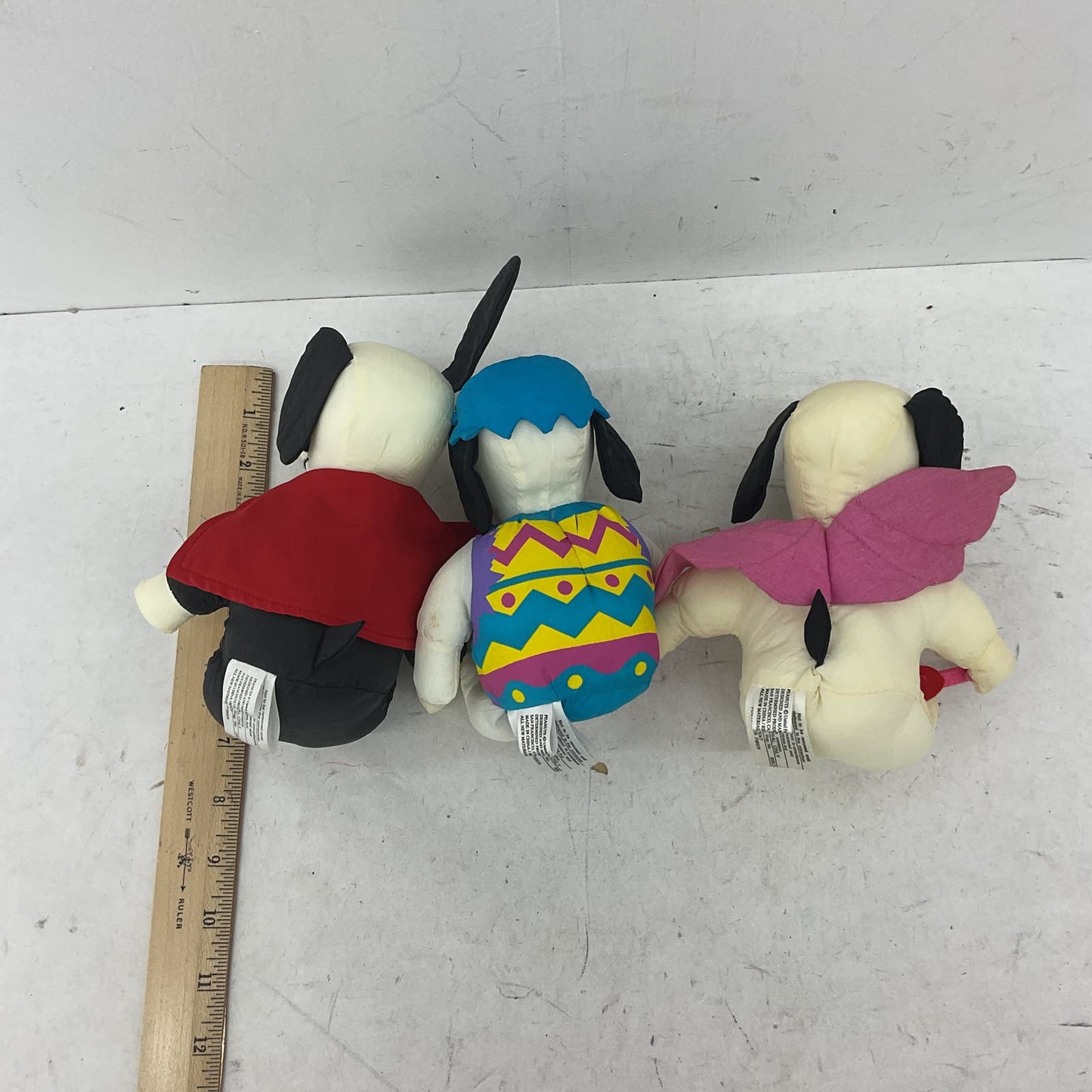 Snoopy Peanuts United Features Cartoon Dog stuffed Animal Lot - Warehouse Toys