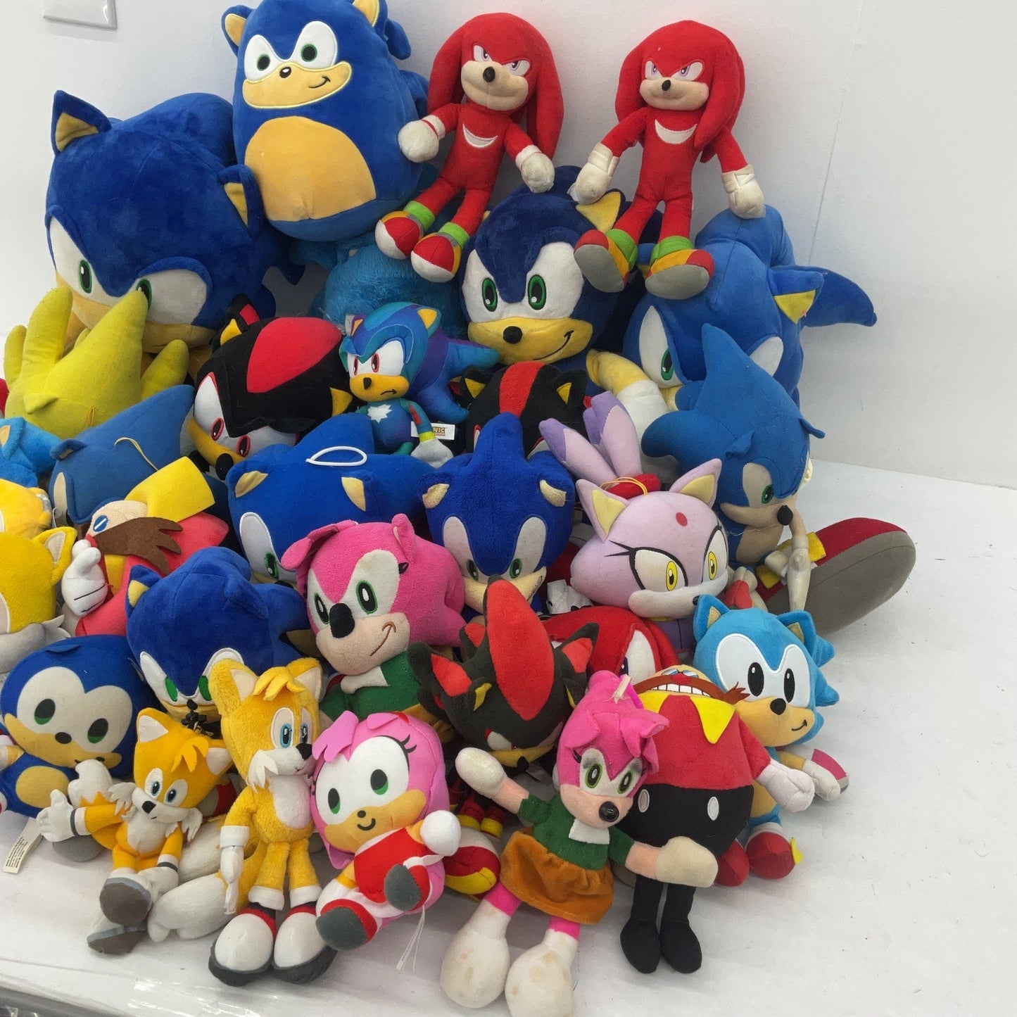 Sonic the Hedgehog Assorted Characters Stuffed Animals LOT Preowned 12 lbs Amy - Warehouse Toys