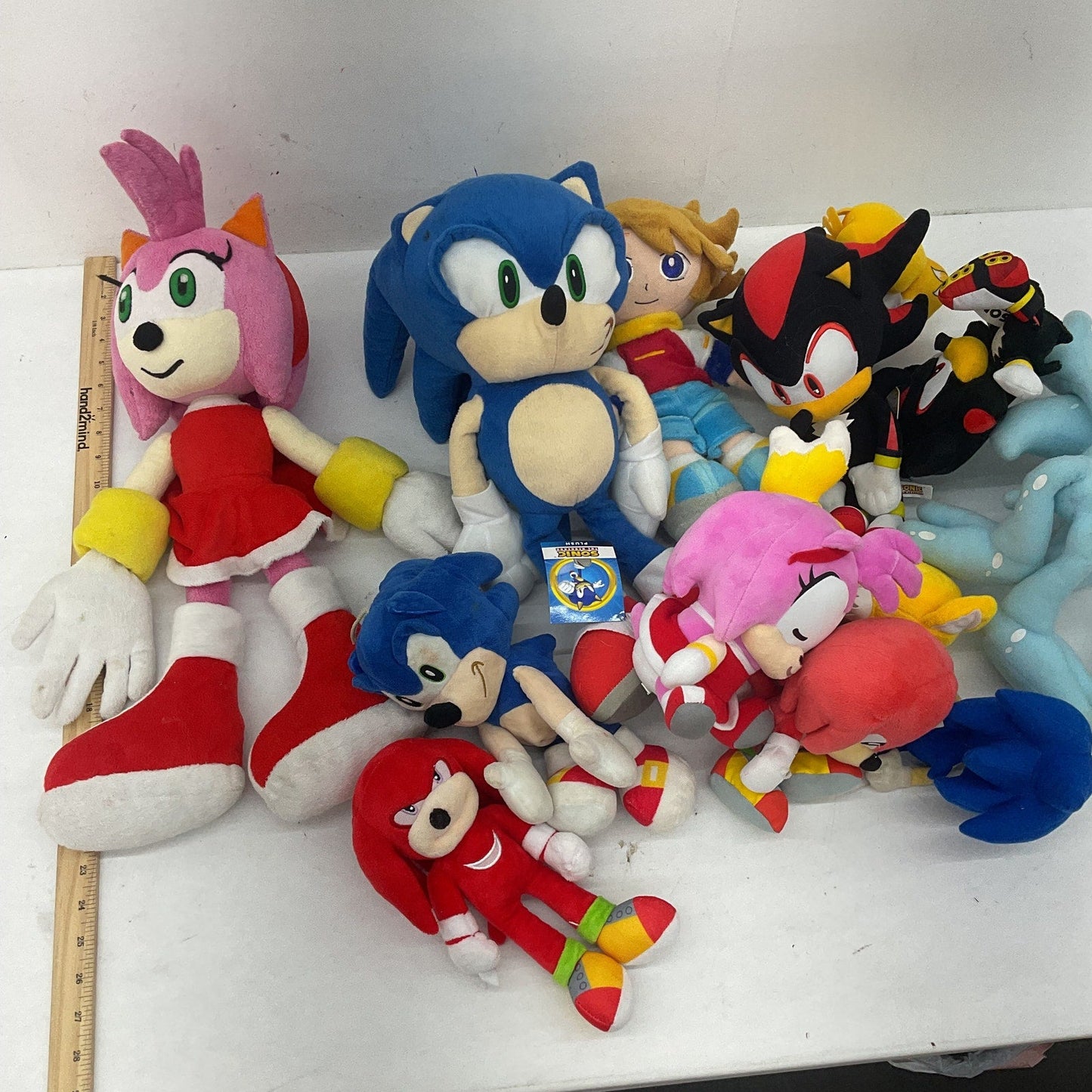 Sonic the Hedgehog Stuffed Animals LOT Preowned 13 lbs Amy Knuckles Tails - Warehouse Toys