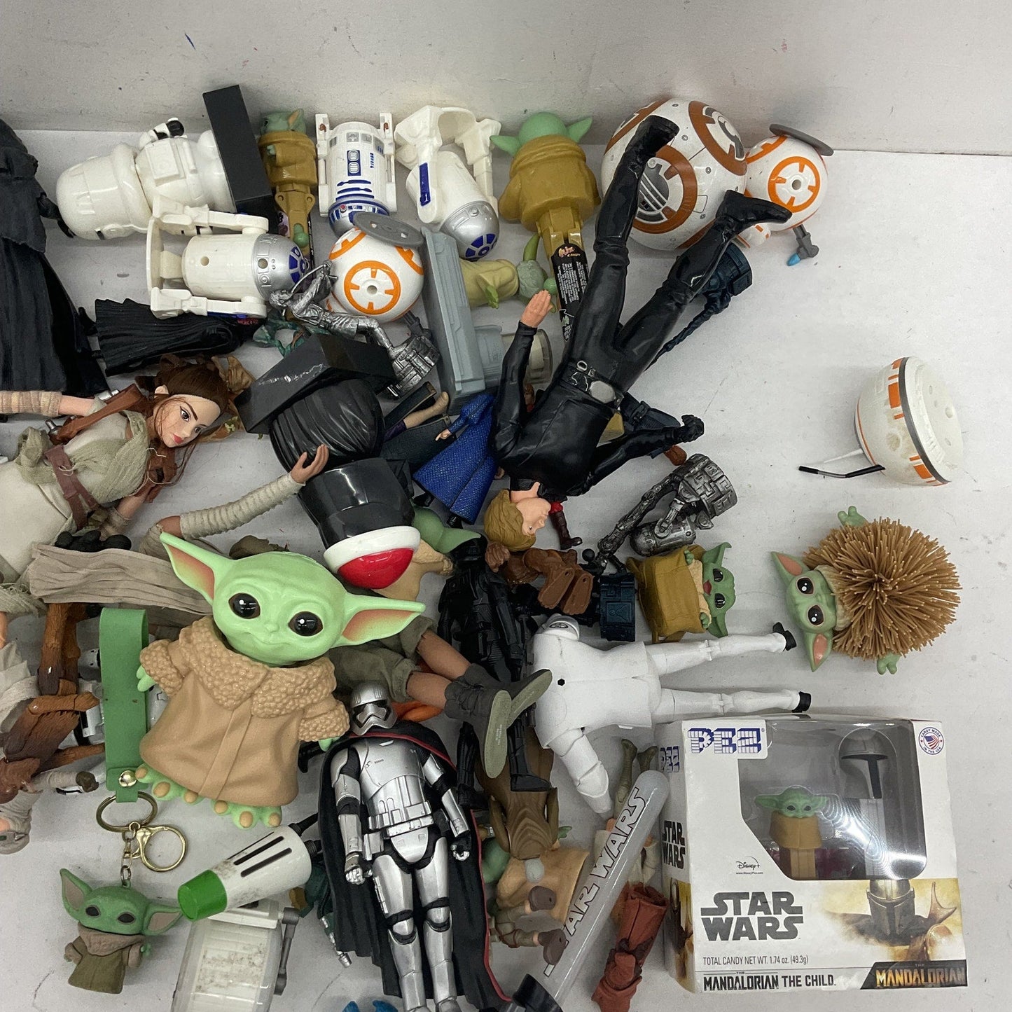 Star Wars Action Figure Collection Mixed Loose Figures Toys Preowned LOT 10 lbs - Warehouse Toys