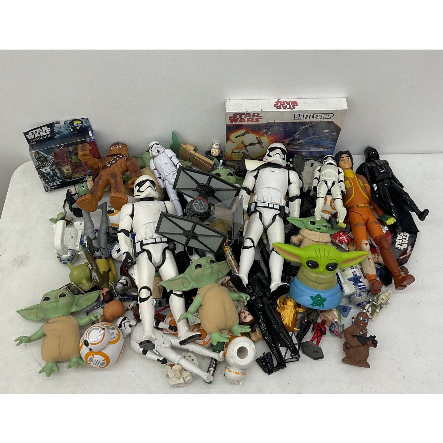 Star Wars LOT 25 lbs Ezra Storm Troopers Baby Yoda Chewie Action Toys Preowned - Warehouse Toys