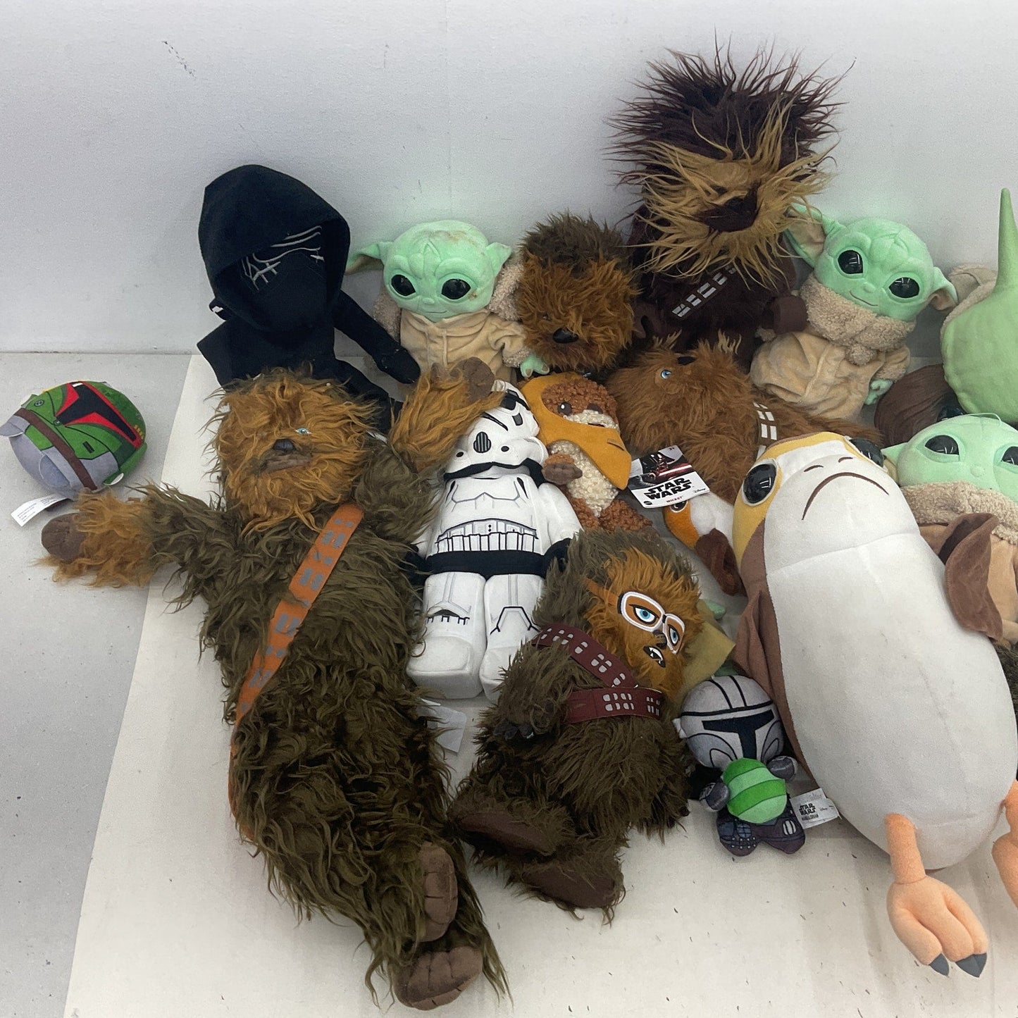 Star Wars Mixed Stuffed Animals LOT Preowned 12 lbs Kylo Ren Chewbacca Yoda - Warehouse Toys