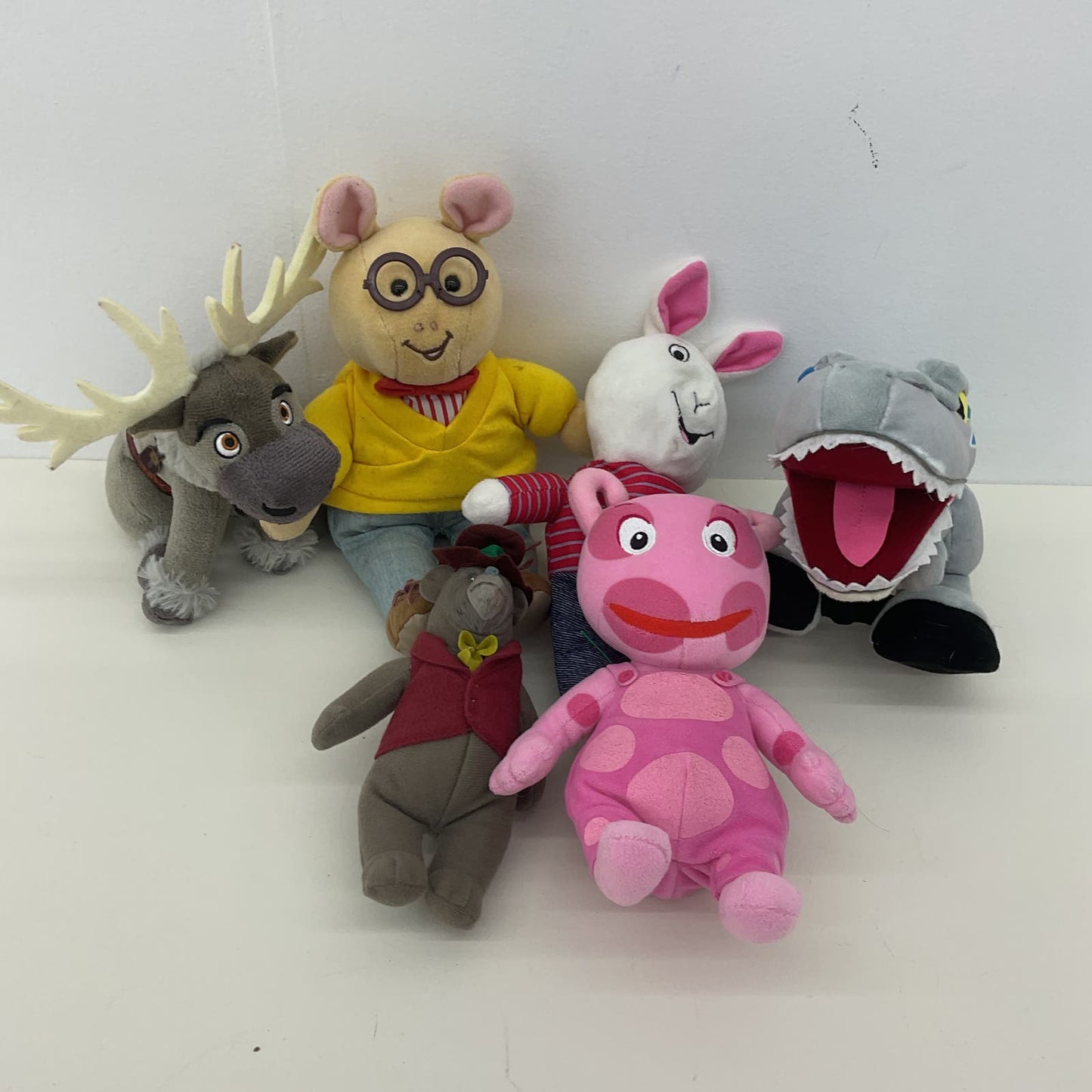 Stuffed Animals LOT Arthur Read Buster Baxter Bunny Backyardigans Jurassic World - Warehouse Toys