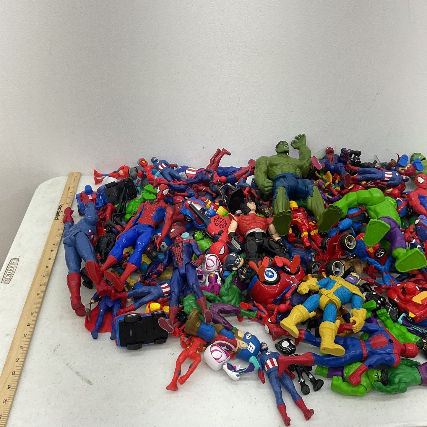 Super Hero LOT 25 lbs Mixed Preowned Avengers Marvel Spiderman Action Figures - Warehouse Toys