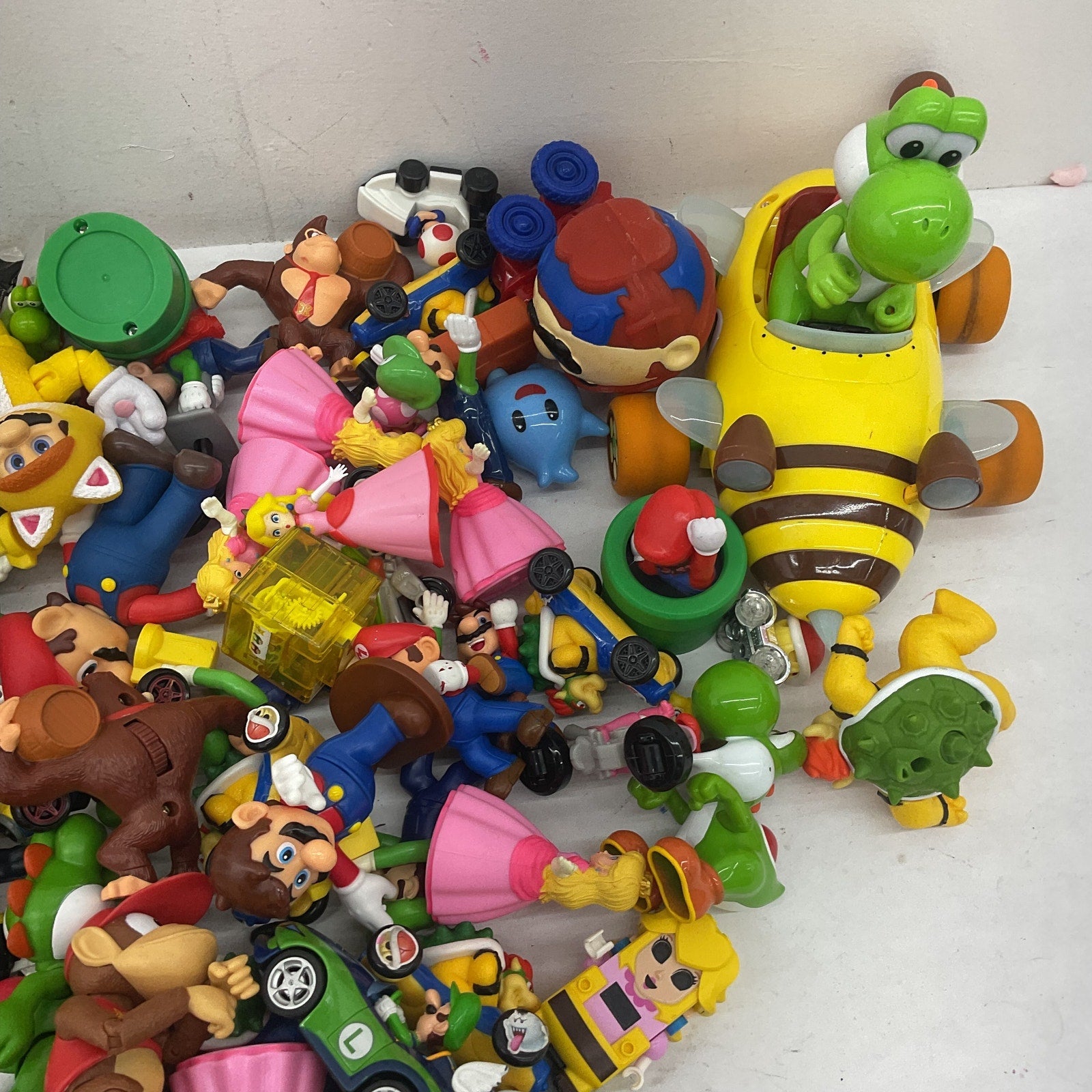 Super Mario Action Figures Kart Vehicles Toys Accessories Preowned LOT 10 lbs - Warehouse Toys