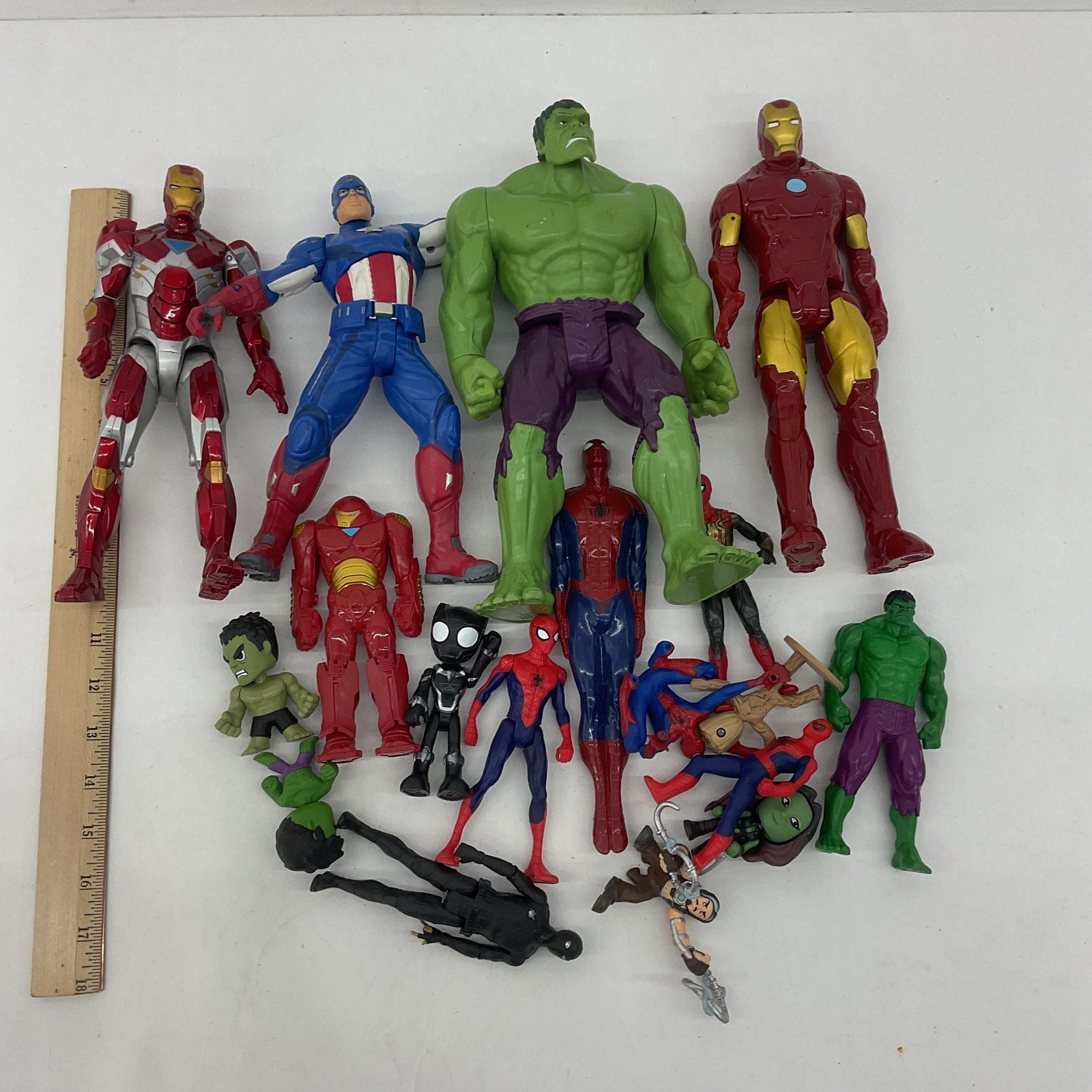 Superhero Preowned Red Green Hulk Ironman Spiderman Marvel Action Figures - Warehouse Toys