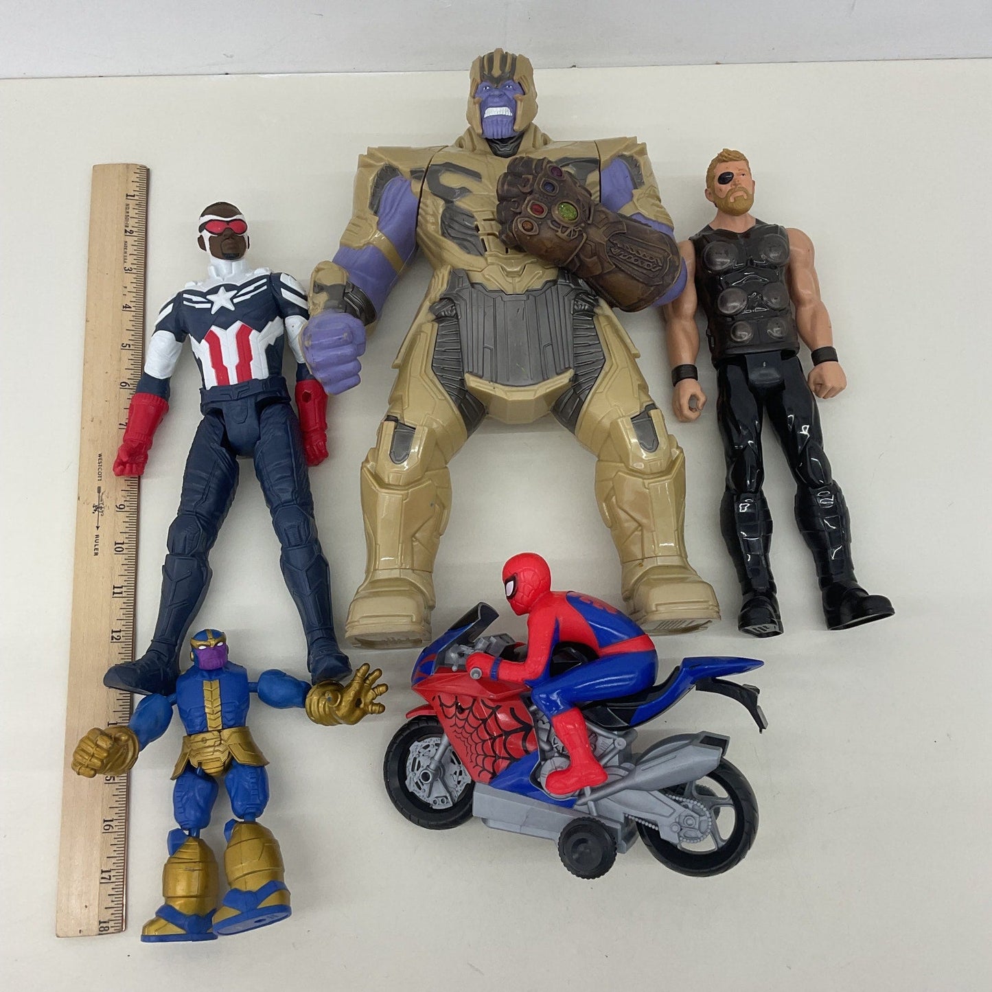 Superhero Spiderman Marvel Multicolor Plastic Action Figure - Preowned Lot - Warehouse Toys