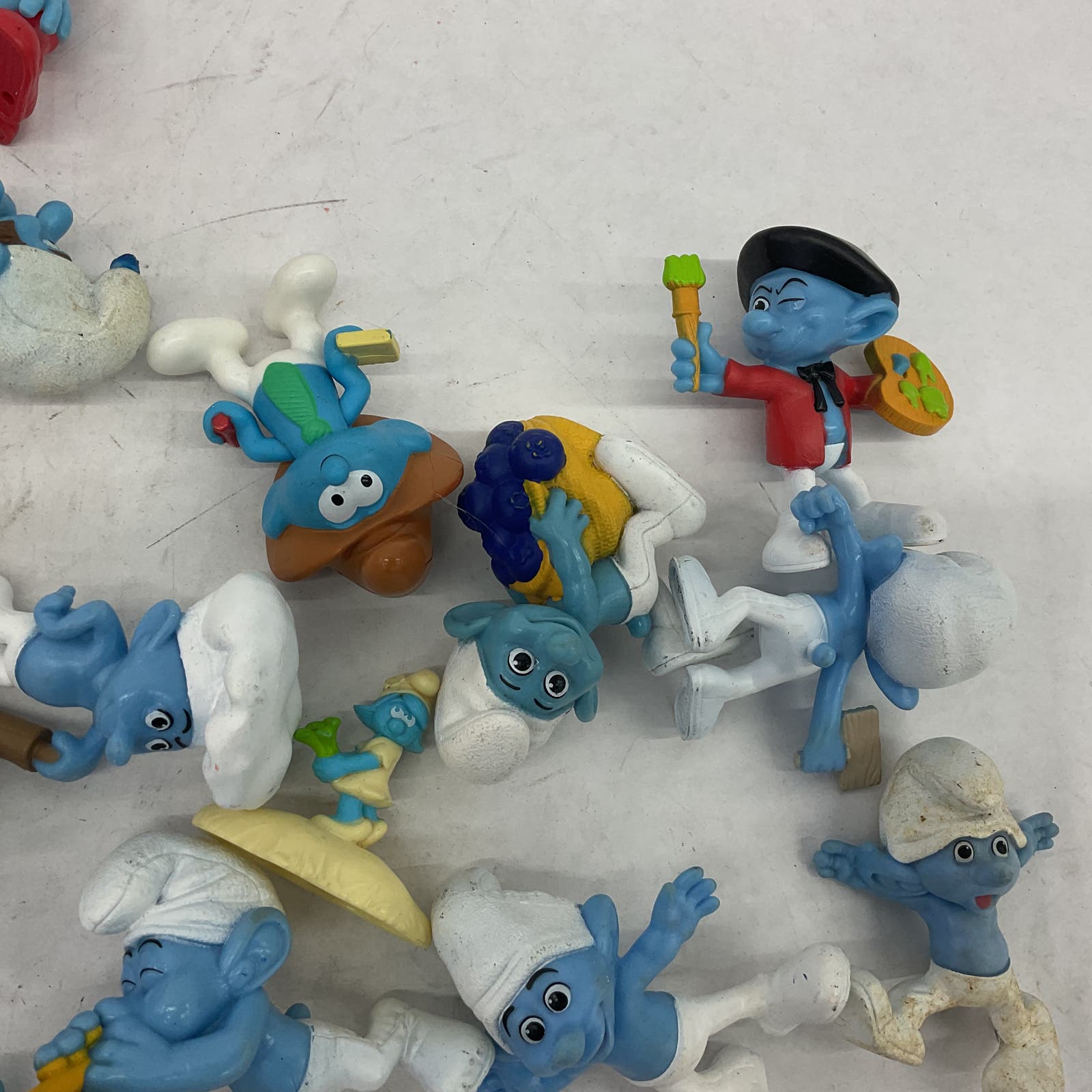 Lot of smurfs outlet