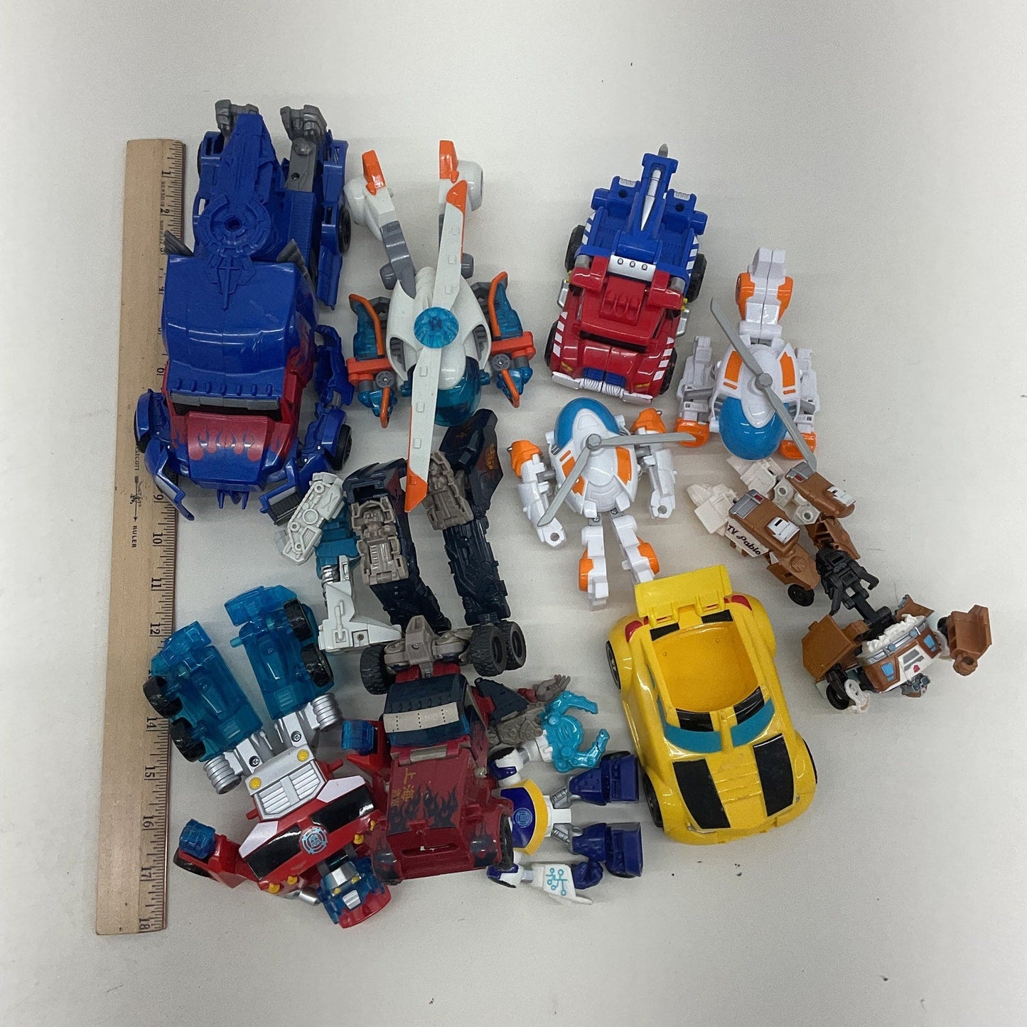 Transformers Action Figures Toys Lot red yellow blue Wholesale Bulk - Warehouse Toys