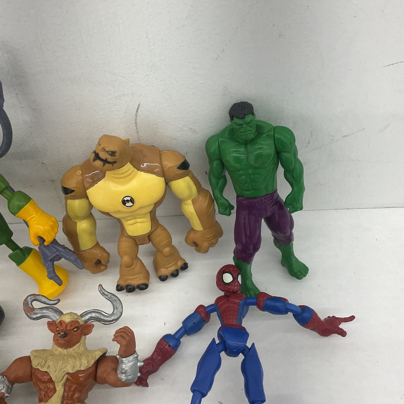 Used Action Figures Small Super Hero Toys Power Rangers Spiderman Ben 10 Marvel - Warehouse Toys