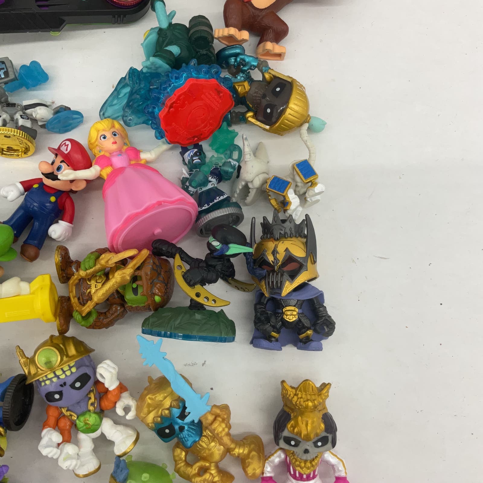 Used LOT Mixed Moose Treasure X Action Figures Super Mario Happy Meal Toys - Warehouse Toys