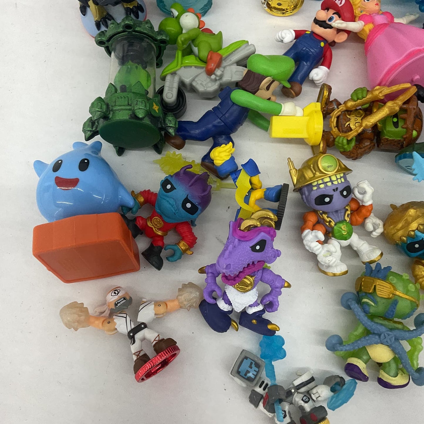 Used LOT Mixed Moose Treasure X Action Figures Super Mario Happy Meal Toys - Warehouse Toys