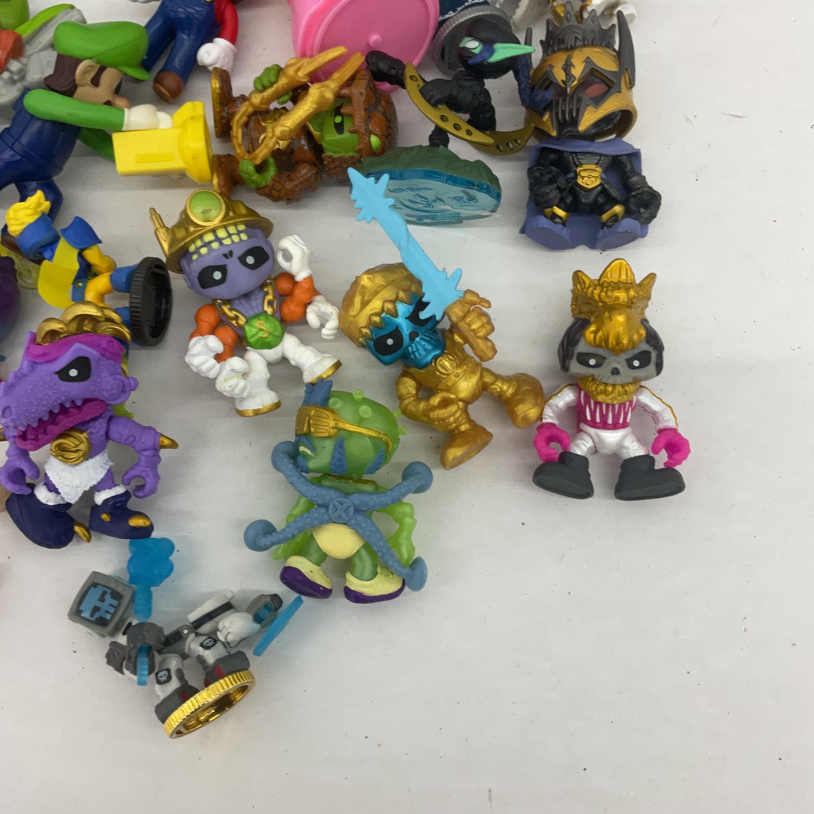 Used LOT Mixed Moose Treasure X Action Figures Super Mario Happy Meal Toys - Warehouse Toys