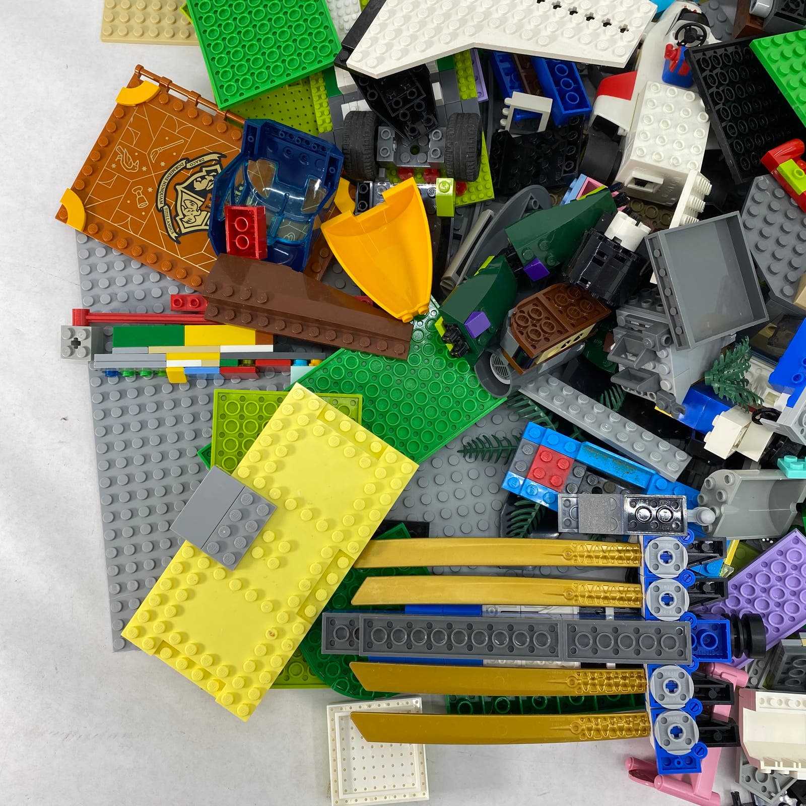 LEGOS 10 LBS MIXED fashion LOT!