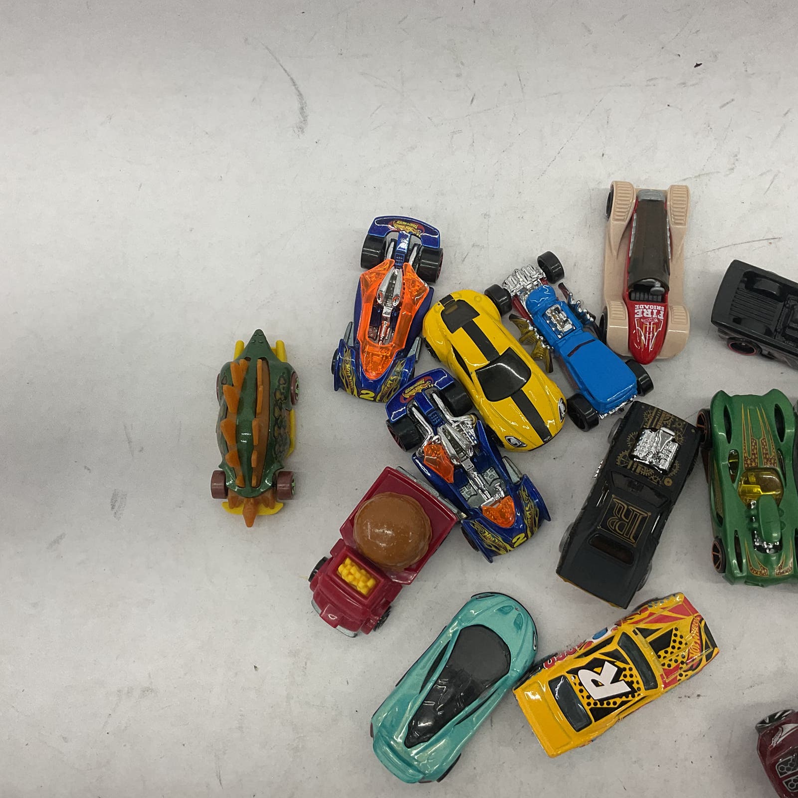 DIECAST CAR LOT HOTWHEELS,MATCHBOX,NASCAR LOT deals