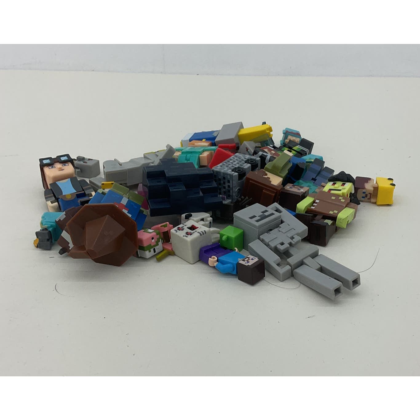 Various Mixed Minecraft Action Figures Play Set Pieces Accessories Etc Used - Warehouse Toys