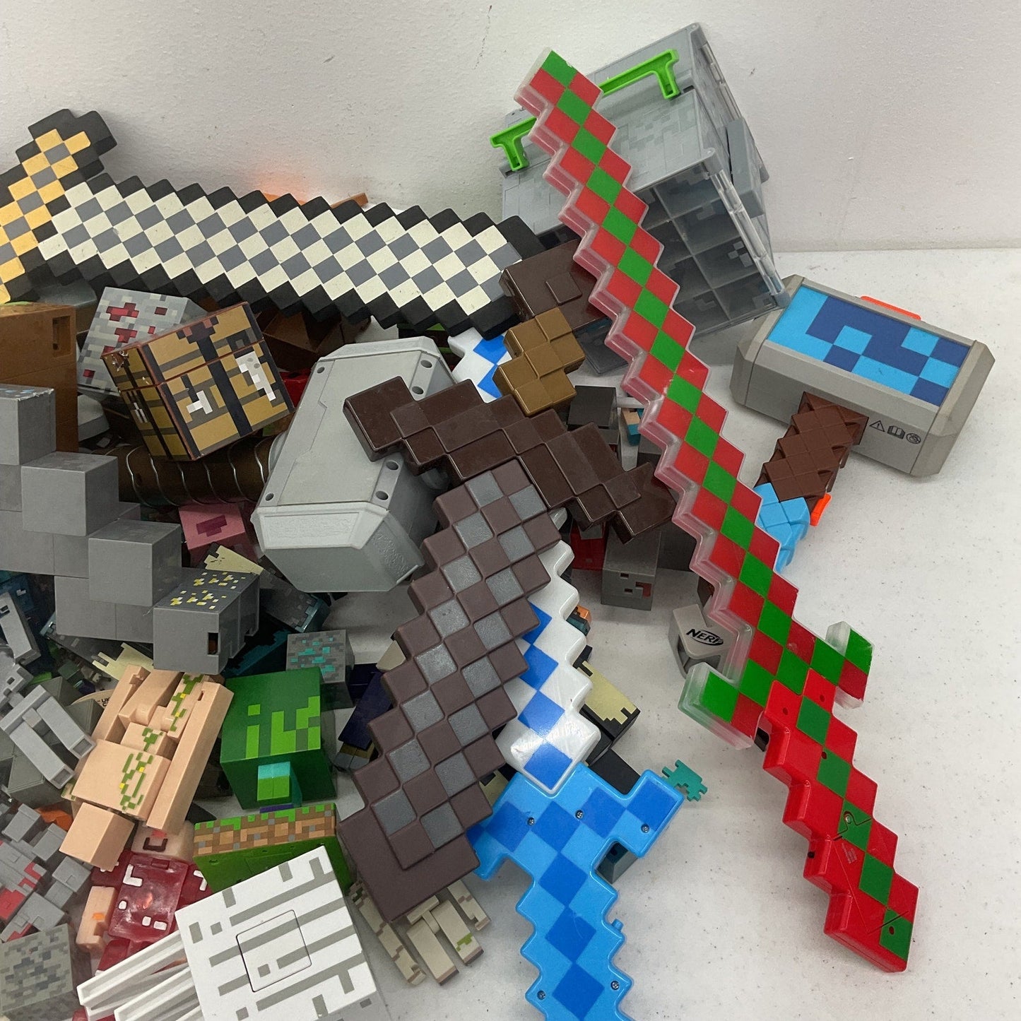 Various Mixed Minecraft Action Figures Play Set Pieces Accessories Preowned - Warehouse Toys