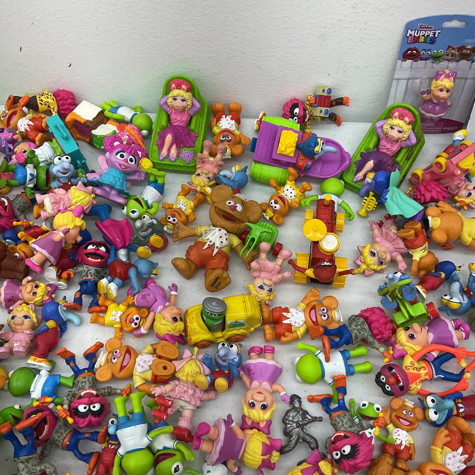 Vintage 10 lbs LOT Muppets Henson Miss Piggy Kermit Preowned Toy Figures LOT - Warehouse Toys