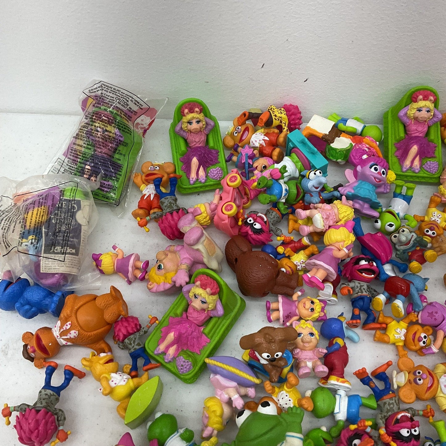 Vintage 10 lbs LOT Muppets Henson Miss Piggy Kermit Preowned Toy Figures LOT - Warehouse Toys