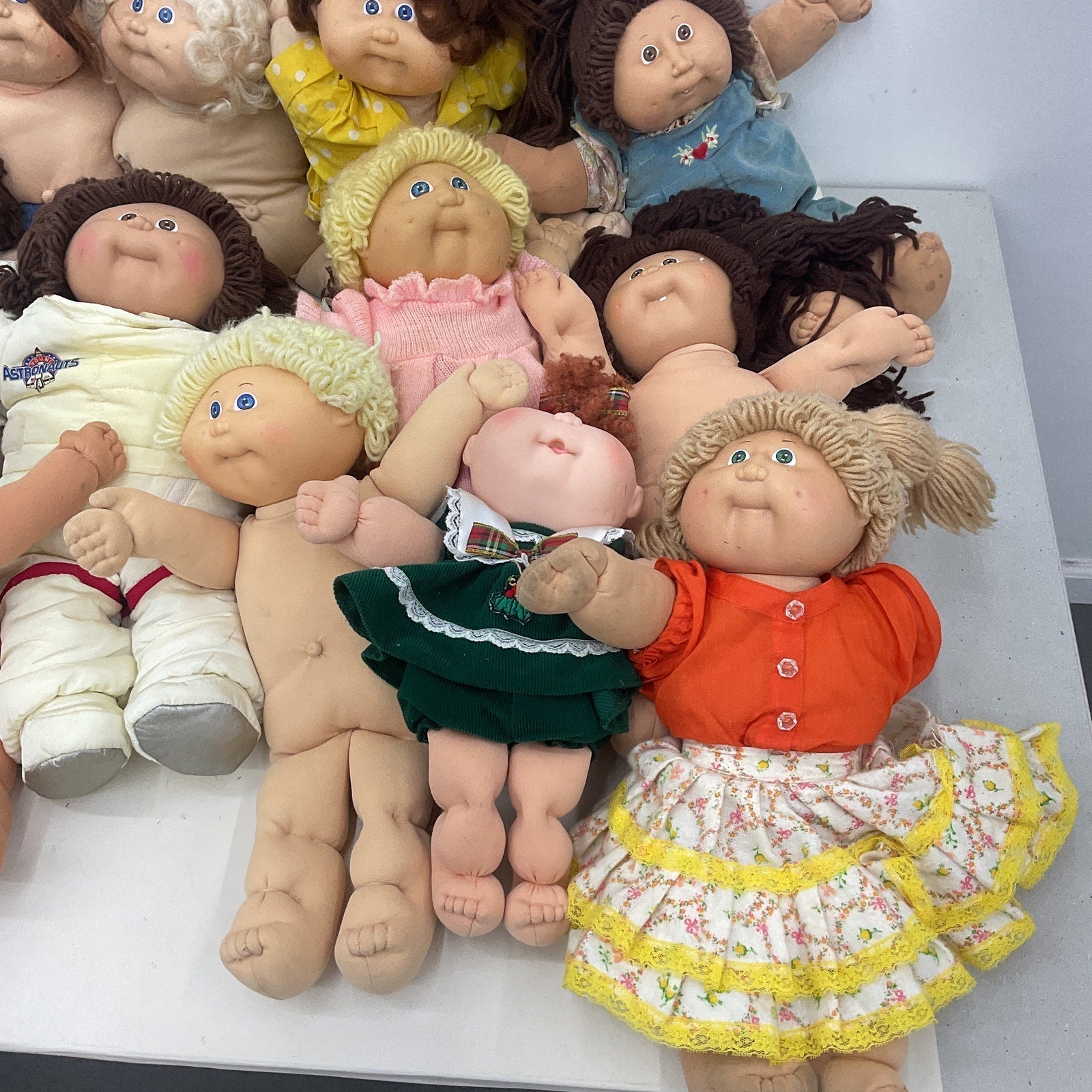 Vintage CPK Cabbage Patch Kids Baby Dolls Newborns Yarn Hair Boys Girls  Preowned - Warehouse Toys