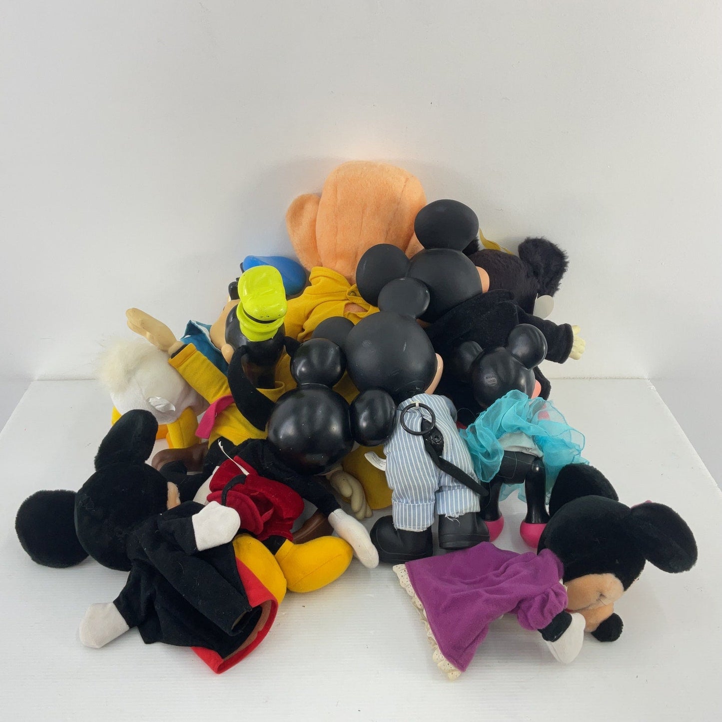 Vintage Lot of 10 Disney Plush Toys Hand Puppets Mickey Minnie Donald Pre - Owned - Warehouse Toys