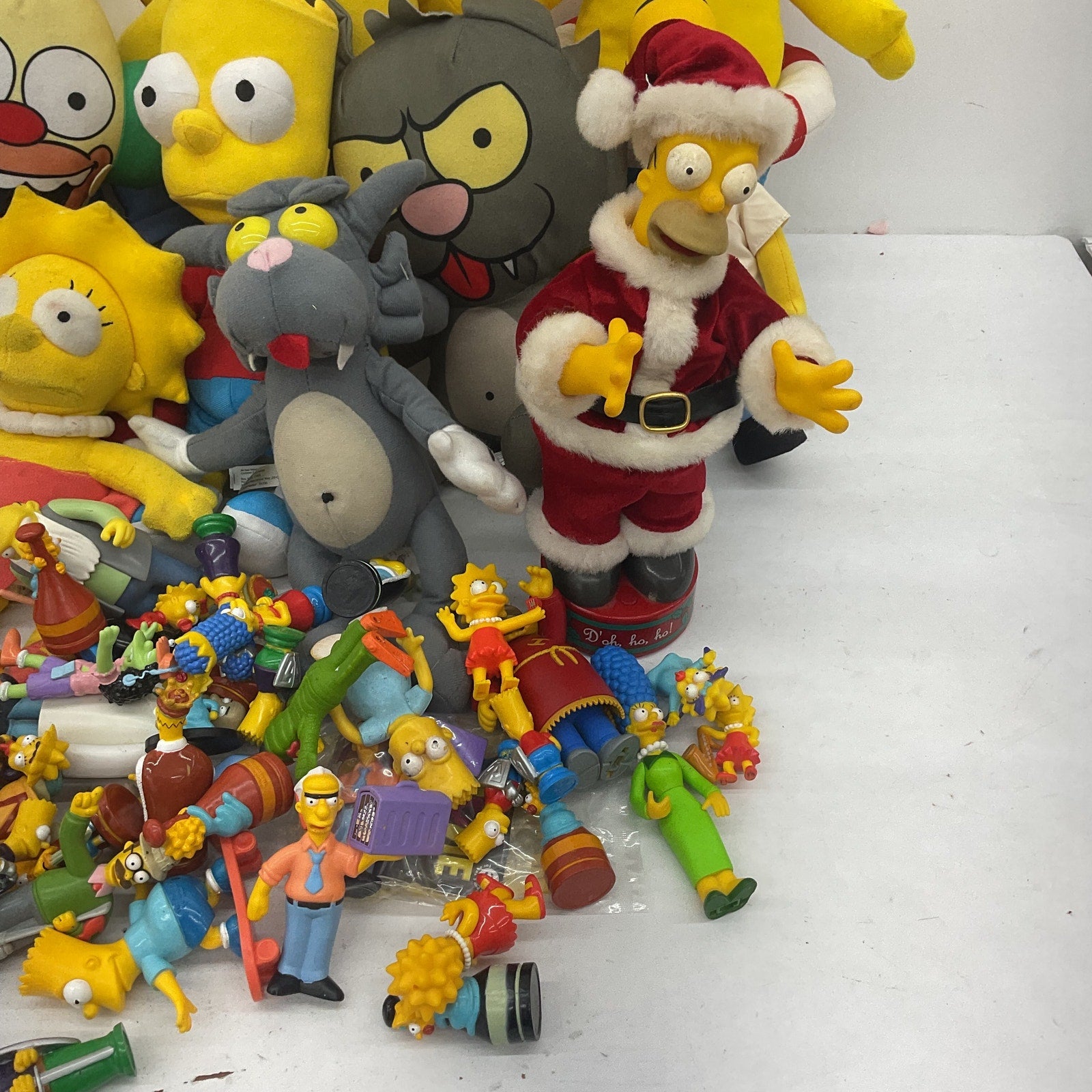 Vintage Modern LOT 12 lbs The Simpsons Preowned Plush & Toy Figures Scratchy - Warehouse Toys