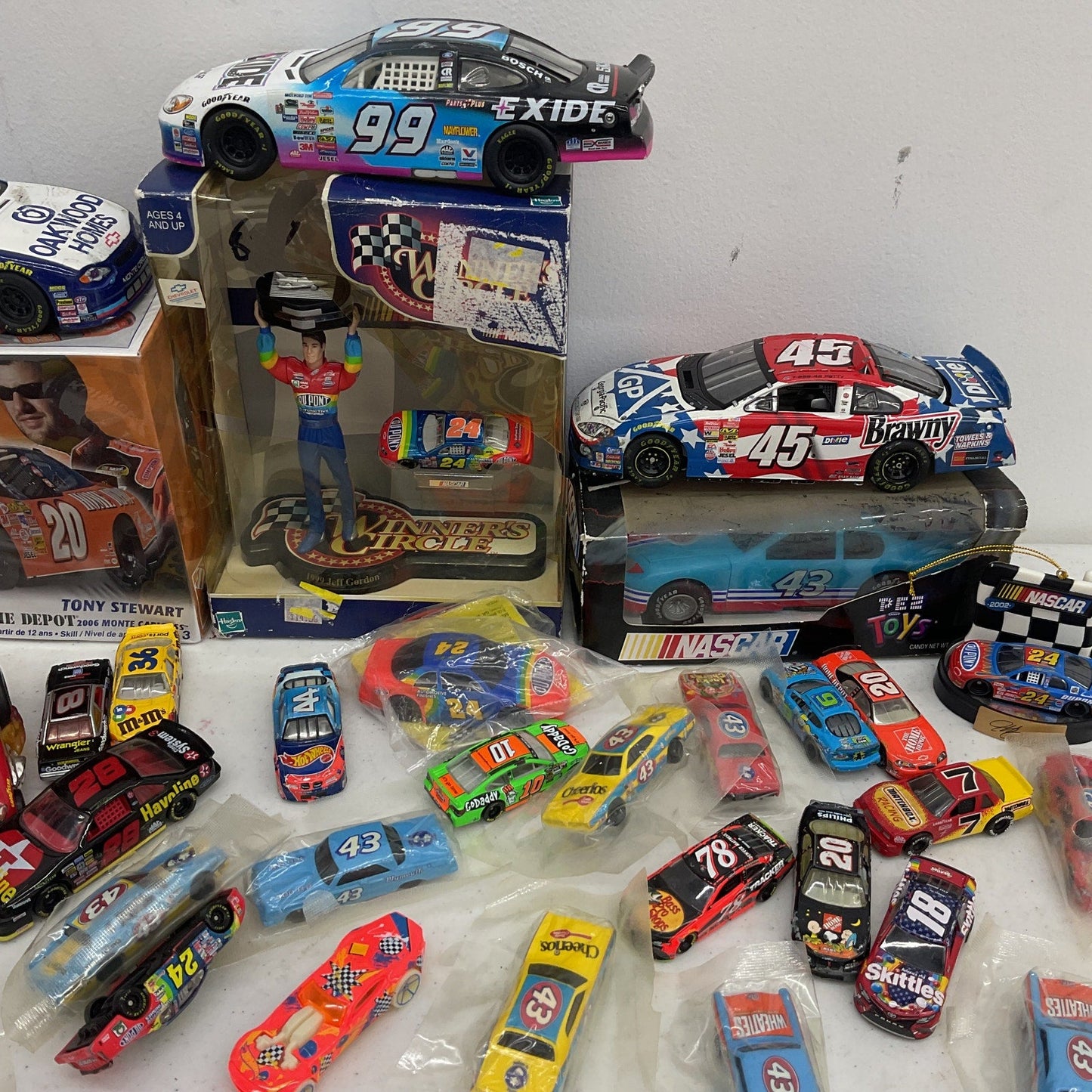 Vintage Nascar & Others Diecast Toy Race Cars Vehicles Model Kits LOT 9 lbs Toys - Warehouse Toys