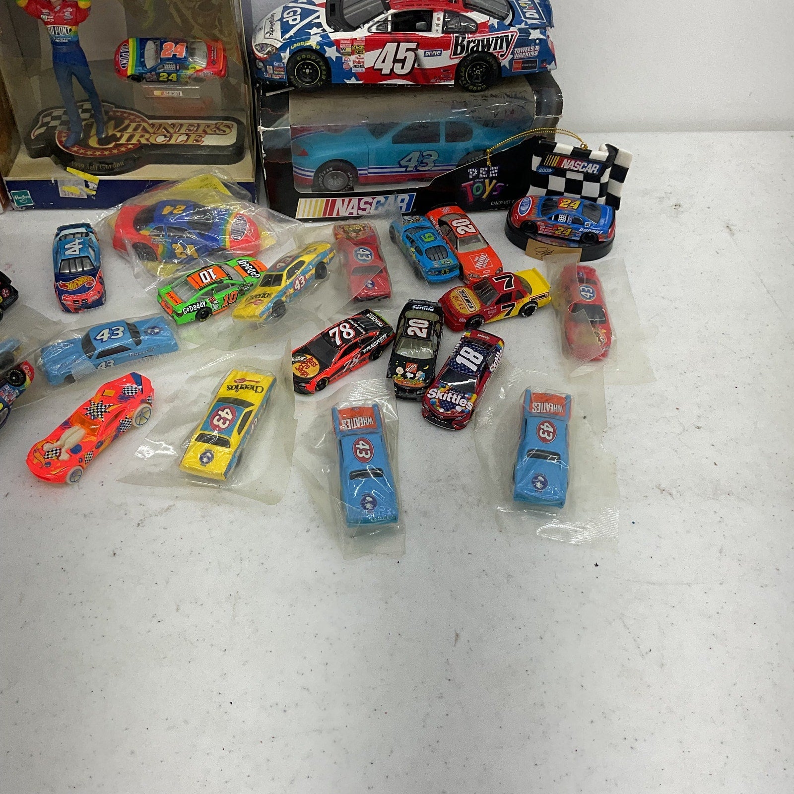 Vintage Nascar & Others Diecast Toy Race Cars Vehicles Model Kits LOT 9 lbs Toys - Warehouse Toys