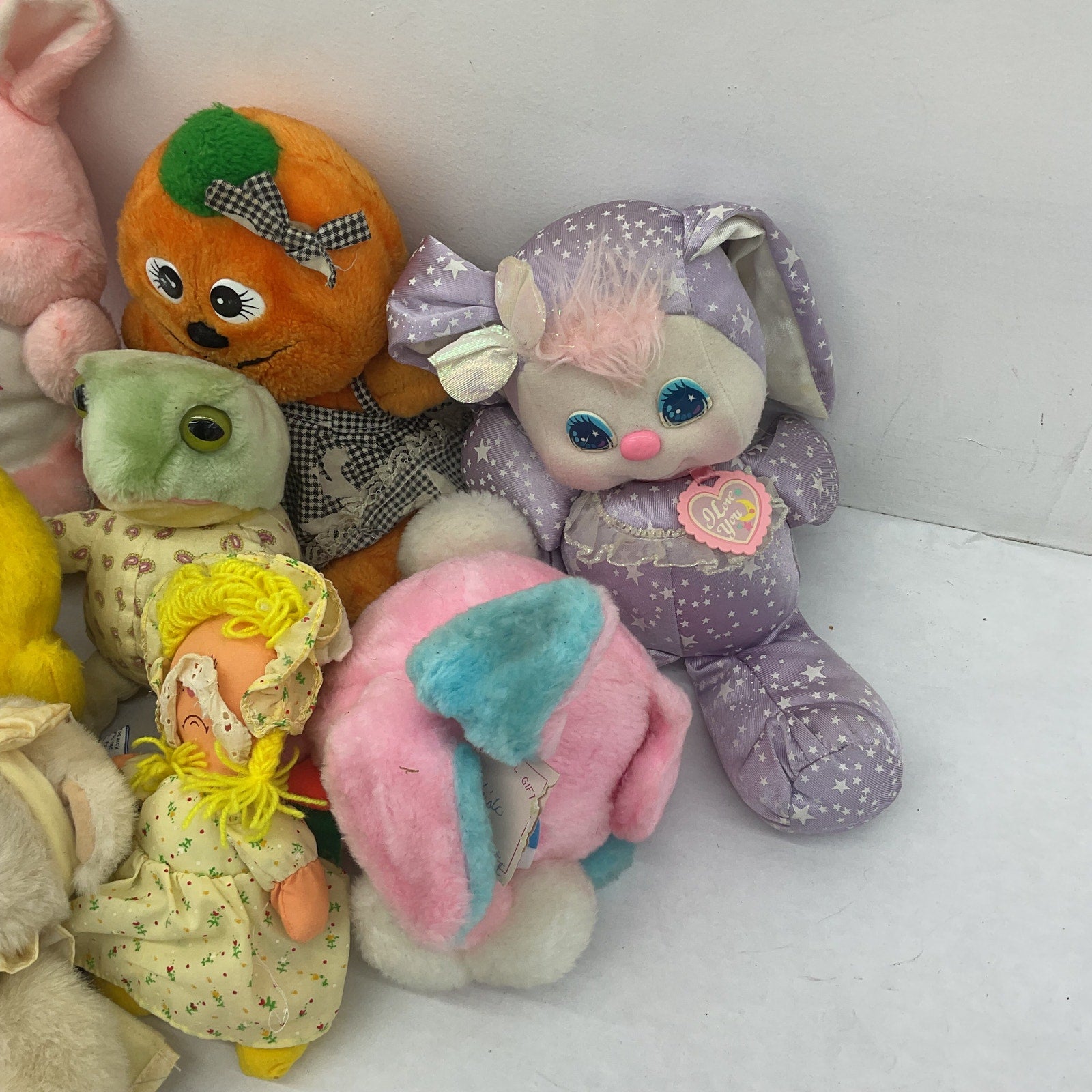 Vintage Stuffed Animals LOT Purple PJ Sparkles Bunny Jeremy Fisher Frog Tramp - Warehouse Toys